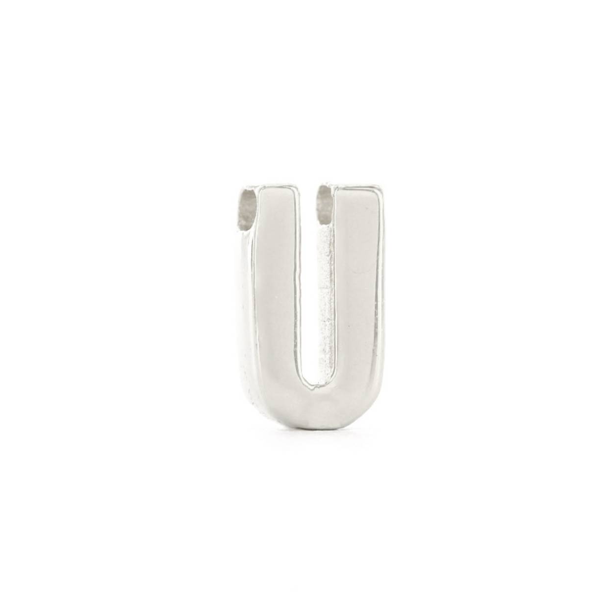 Voor deze hanger heb je een Imotionals ketting nodig. Imotionals kettingen hebben een klein oogje dat door de hanger past.

De collectie hangers en bedels van Imotionals bestaan uit initialen en symbolen. Kies je collier en bedel(s) naar keuze en creëer zo je gepersonaliseerde Necklace.  Je schuif de bedel aan het collier, de lengte kun je zelf bepalen, en hoe leuk is is om 2 of 3 lengtes samen te dragen. Creëer your own Necklace Party.

Imotionals is een zilveren sieradenlijn bestaande uit dunne colliers en hangertjes, het laatste in de vorm van initialen en symbolen. waarmee je door middel van colliers, initialen en symbolen expressie geeft aan jou gevoelens of gedachten.

Een letter sieraad zorgt ervoor dat je jouw look een persoonlijke touch kan geven. Kies voor je eigen letter of de letter van je beste vriendin, vriend, moeder of iemand anders die je dierbaar is. Je kunt er zelfs een hele naam aan hangen, met bijvoorbeeld een hartje of sterretje symbool voor extra betekenis. Ook mega leuk om te geven als cadeautje. Get it before it's gone!