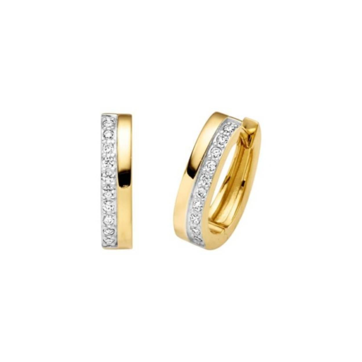 Prachtige zilveren oorsieraden met gouden oplaag met zirkonia. 
Combineer deze met een bijpassende collier.