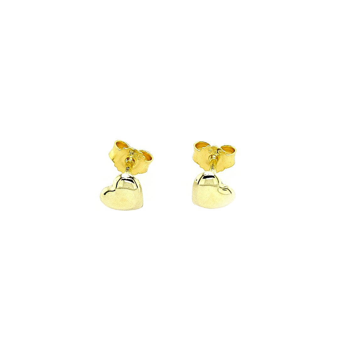 Deze 14-karaats geel gouden oorstekers zijn ontzettend leuk! Deze hartjes zijn leuk voor meisjes, maar ook volwassen dames mogen ze gewoon dragen. De oorstekers zijn licht gebold.