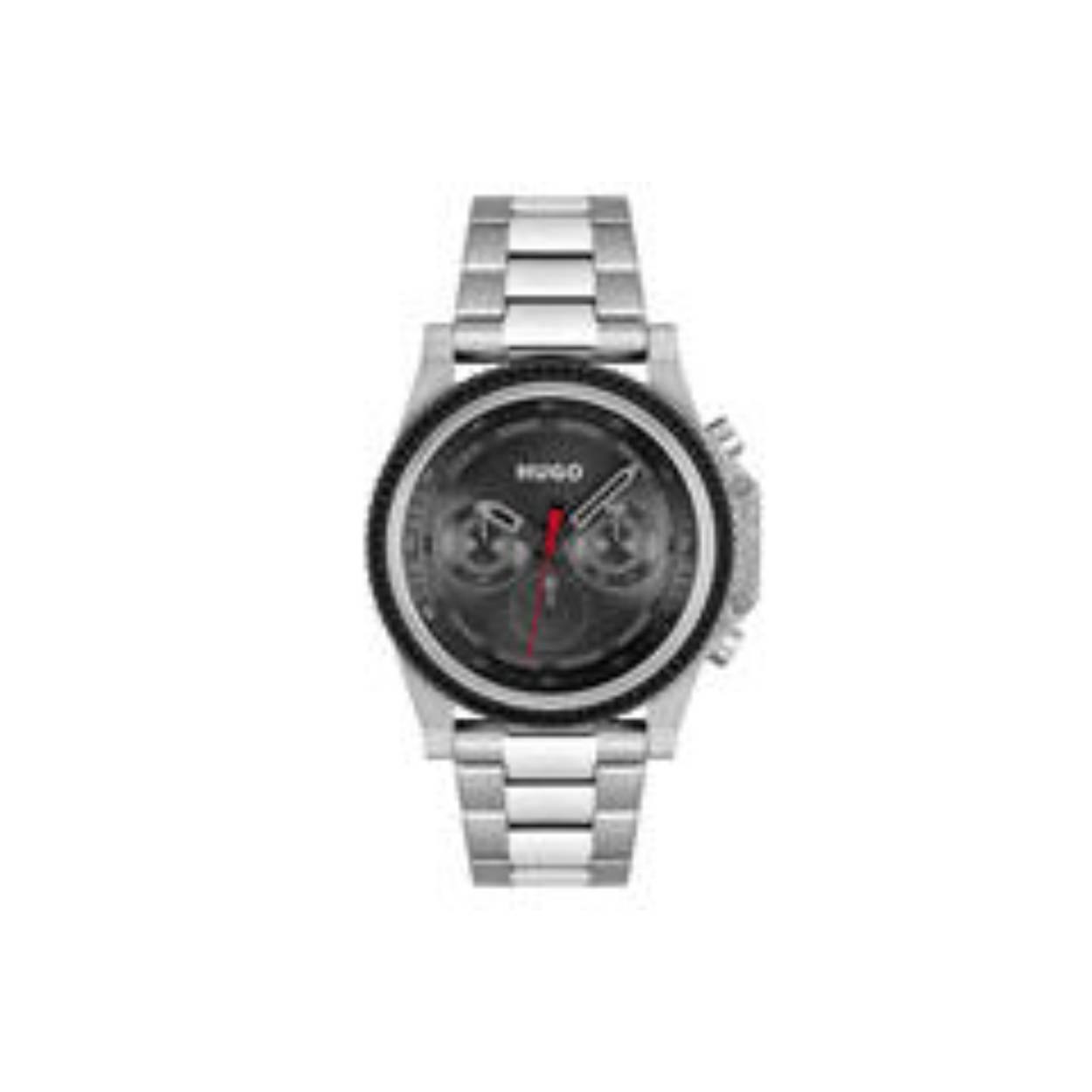 HUGO HU1530347 #BRAVE 46mm
Dit HUGO horloge uit de BRAVE serie met artikelnr. HU1530347 is ontworpen voor de man met durf en die volledig zichzelf is in zijn eigen unieke stijl. Het herenhorloge kenmerkt zich door zijn stalen ronde horlogekast met zwarte gekartelde siliconen bezel en weggewerkte kroon. Het ontwerp valt op door zijn nette zakelijke uitstaling, kijk mij nou eens. Opvallend zijn de rode secondewijzer en de grijze accenten op de zwarte wijzerplaat. Het herenhorloge heeft een dag,- datum,- en 24-uursaanduiding. Aan de kast zit een stalen schakelband met een vouwsluiting. Het nette ogende herenhorloge heeft een mineraalglas, een doorsnee van 46mm en is 5ATM.

HET MERK:
HUGO BOSS is afgestemd op levensstijlen waar het gaat om kwaliteit en precisie. Het wereldwijde fashionlabel is verdeeld in twee merken: BOSS en HUGO. Het merk HUGO presenteert eigentijdse en vooruitstrevende designs volgens de laatste fashion trends waarmee mensen worden gestimuleerd om zichzelf te zijn. Scherp maatwerk en casual horloges gecombineerd met een progressieve attitude. HUGO horloges zijn er voor de urban en ruimdenkende man die de leiding durft te nemen. De enige regel van de HUGO-man als het om stijl gaat: zijn authentieke zelf en niets anders.

Maak kennis met de nieuwe horlogecollectie van HUGO.

SPECIFICATIES:
- Mineraalglas
- Ronde kastvorm, Ø 46mm
- Stalen horlogekast
- Zwarte wijzerplaat
- Stalen schakelband
- 5ATM