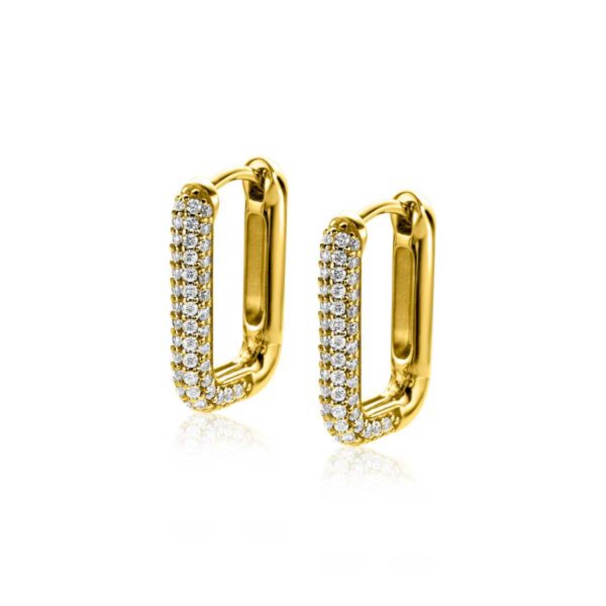 ZINZI gold plated zilveren luxe oorringen in rechthoekige vorm, bezet met witte zirconia's. De doorsnede van deze oorringen is 18mm en de buisdikte is 3mm. Met luxe scharniersluiting. Deze oorringen zijn te combineren met al onze oorbedels. Deze elegante oorringen blinken uit in hun eenvoud. Vervaardigd van eerste gehalte zilver (925) en voorzien van een extra 14K geel vergulding.
