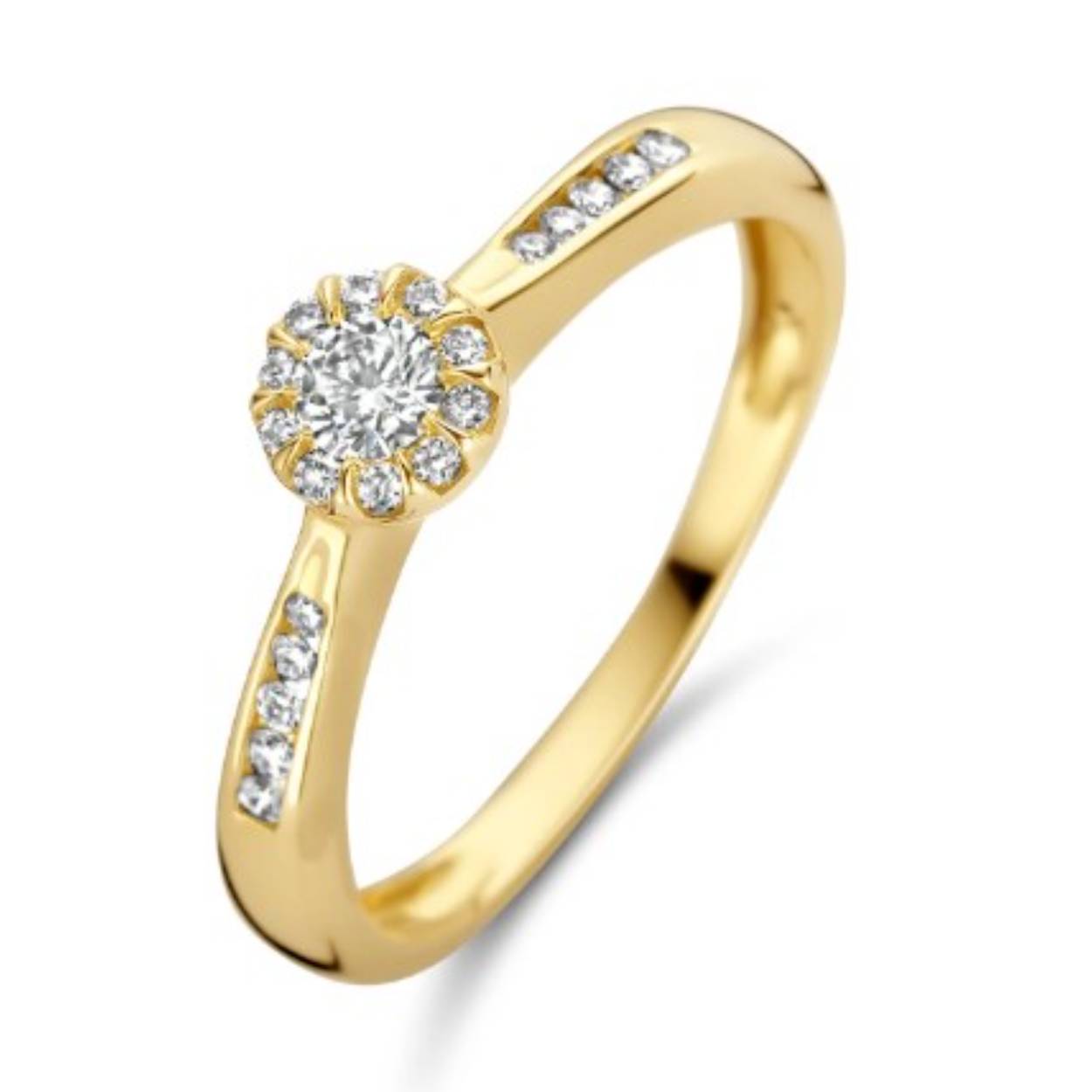Een echte eyecatcher is deze 14K geelgouden ring met maar liefst 20 briljant geslepen diamantjes. De band heeft een doorsnede van 4,95 mm en de steentjes samen een karaatgewicht van 0.14ct en 0.13ct. Schitterend op zichzelf maar ook mooi te combineren met andere ringen uit onze collectie.