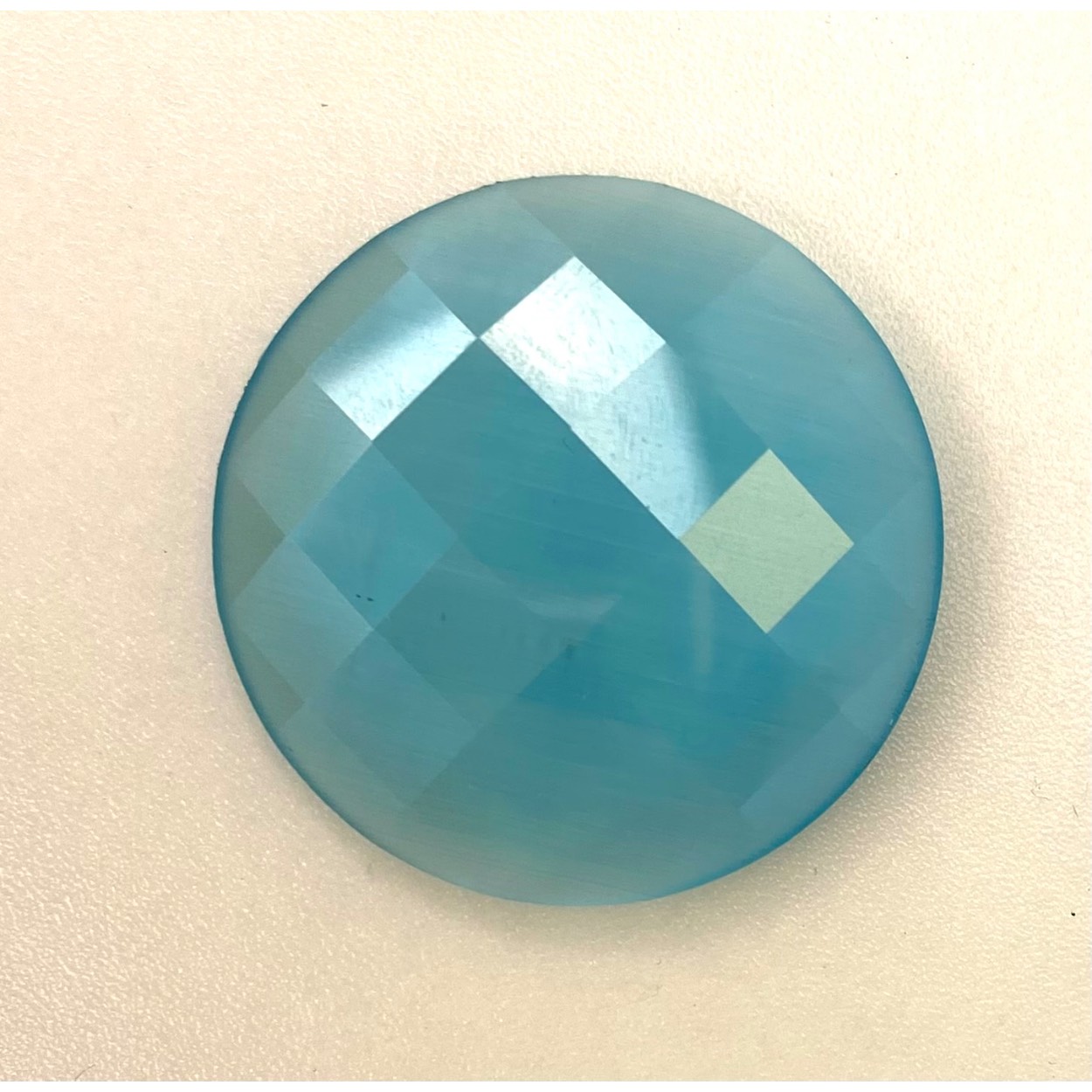 Baby blauw facet catseye 