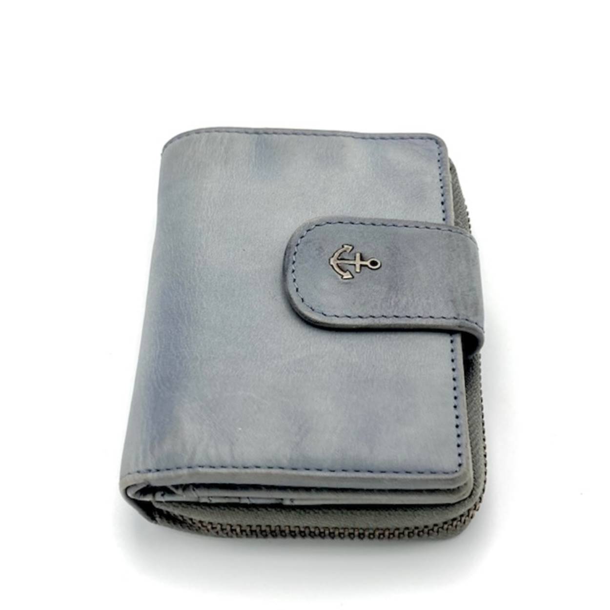 Portemonnee voorzien van rits om muntje op te bergen. 1 vak voor papiergeld en 15 vakjes voor pasjes waarvan 1 met gaas.

Afmetingen:
Hoogte 12cm x breed 9cm x diep 3cm
