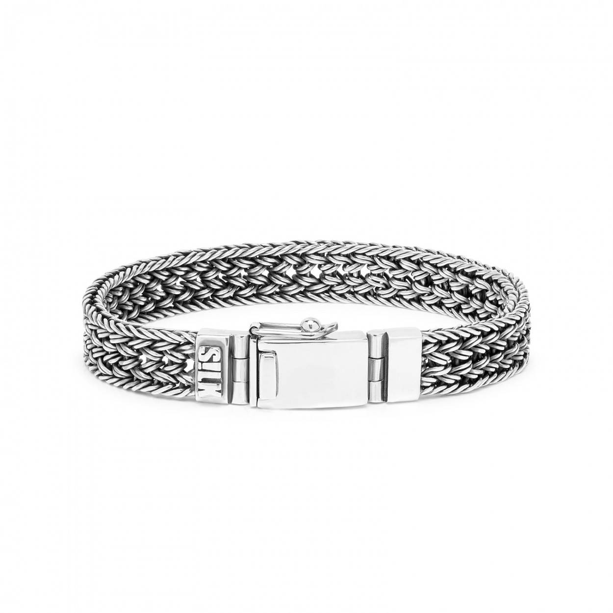 Deze zilveren armband van het merk SILK komt uit de Mesh collectie.
De armband is maat 21, mocht u interesse hebben in een andere maat neem dan contact met ons op.