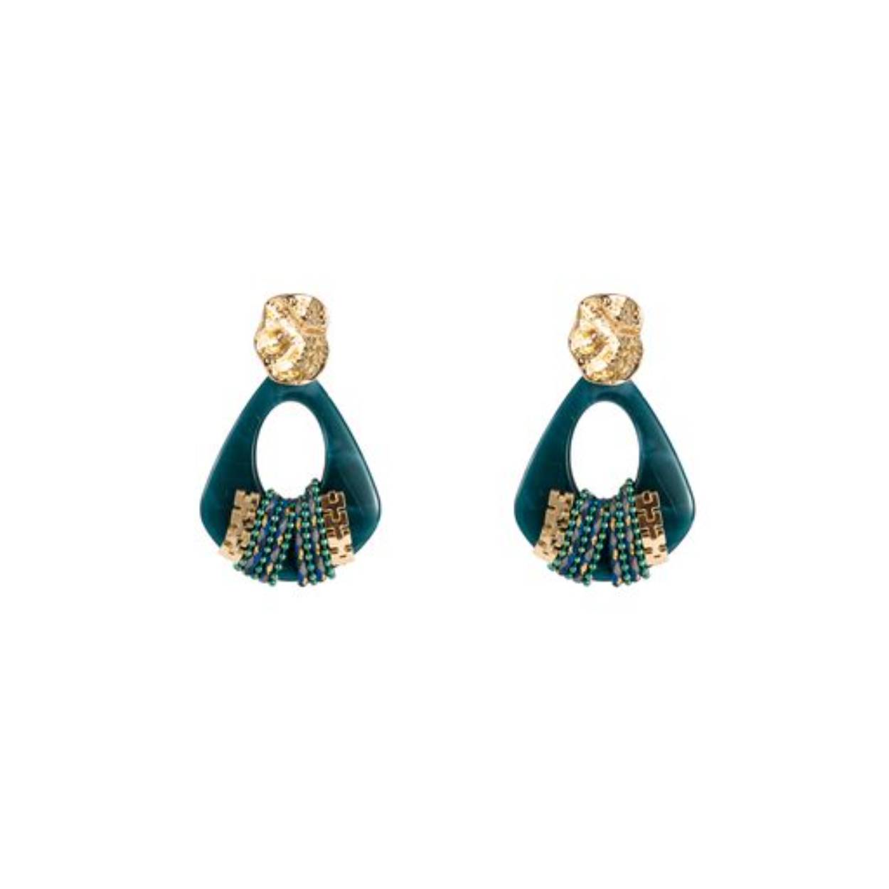 Van grote statement oorbellen tot klassieke oorringetjes of – knopjes - in onze collectie komen oorbellen in alle soorten en maten terug, maar steeds van mooie kwaliteit en in lijn met de laatste nieuwe trends.