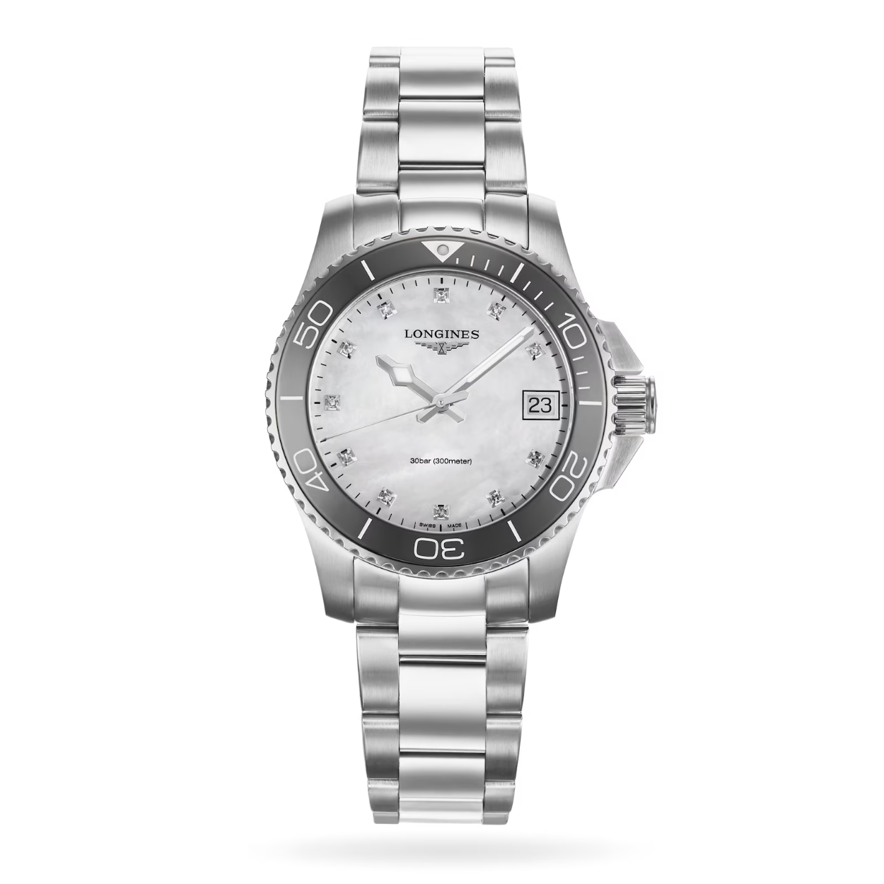 Kleurrijke prestaties in de duikwereld
Het beroemde Zwitserse horlogemerk Longines, dat in 1832 in Saint-Imier werd opgericht, kan bogen op een lange traditie die wordt gekenmerkt door de elegantie en de prestaties van haar producten. Deze waarden worden perfect vertegenwoordigd door de Longines Sport Collection. De HydroConquest lijn is bestemd voor mannen en vrouwen die op zoek zijn naar een high perfomance uurwerk dat technische innovatie en elegantie combineert. 