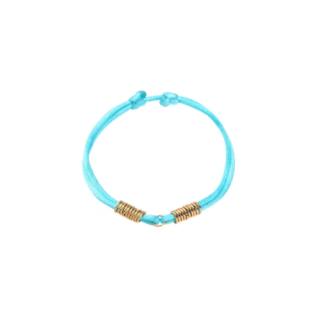  Van simpele subtiele kralenbandjes tot bredere statement stukken, we ontdekken steeds weer de nieuwste trends en passen deze toe in al onze designs.

De vele ontwerpen armbanden in onze collectie zijn goed met elkaar te combineren om een leuke armparty te creëren, maar ook met 1 armband maak je je outfit al compleet.

Waar onze bijoux armbanden vaak net wat stoerder zijn, vind je in onze stainless steel collectie (te herkennen aan de kraftbruine kaartjes) dunnere en fijnere armbandjes.