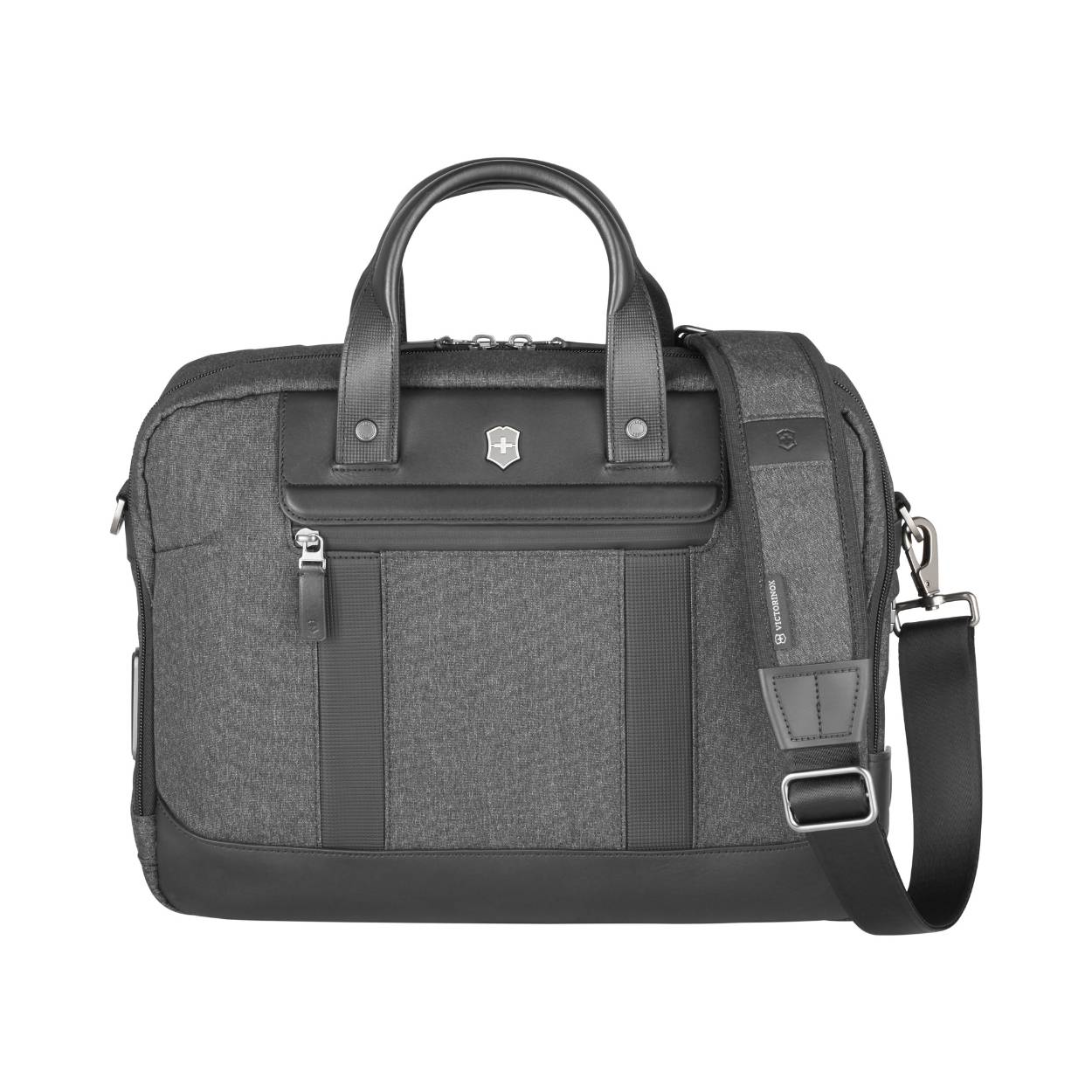 Deze tas is gemaakt van een mix van een hoogwaardig polyester gecombineerd met leer.
Deze werktas bied ruimte voor een 14 inch computer en is voorzien van een afneembare schouderriem.
Afmetingen:
Hoogte 31cm x breed 42 cm x diep 13cm

Inhoud 16 liter