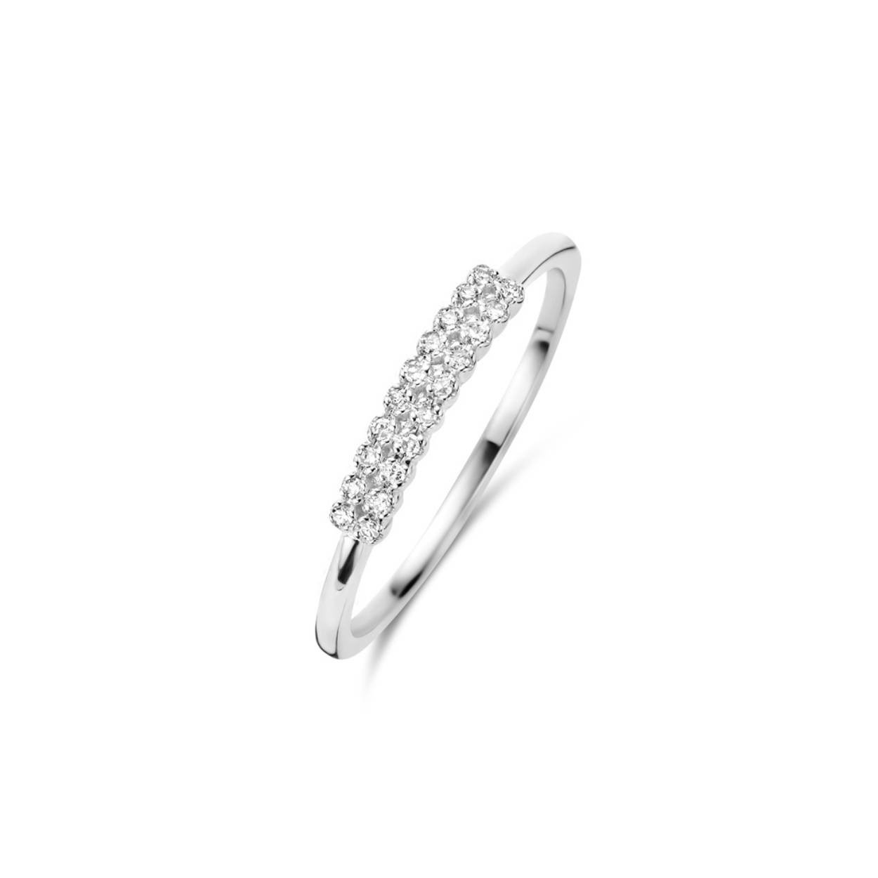 Upgrade elke look in deze prachtige dubbele diamanten band, handset met 20x van de mooiste diamanten. Hier leest u hoe u bij elke gelegenheid in oneindige stijl kunt arriveren. Laat je geest vrij, helder schijnen is de enige manier om te zijn.