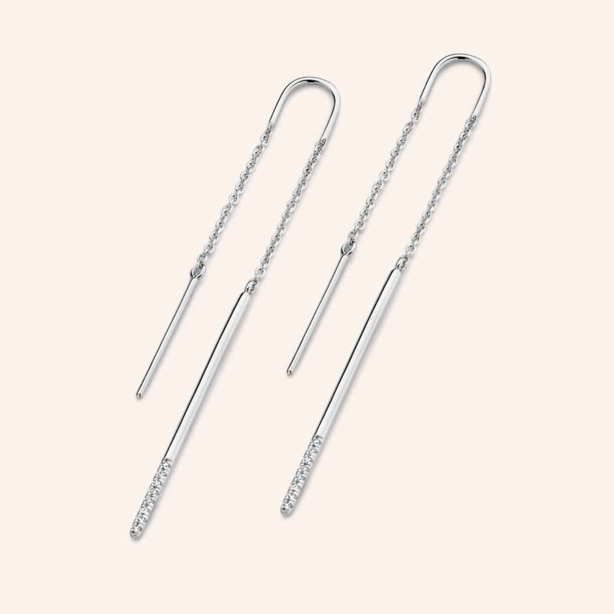 M2417-1S4-P01 Ref: M2417 | Oorbellen | 925 sterling zilver | 57.00 x 1.20mm | Witte diamant: 16 st