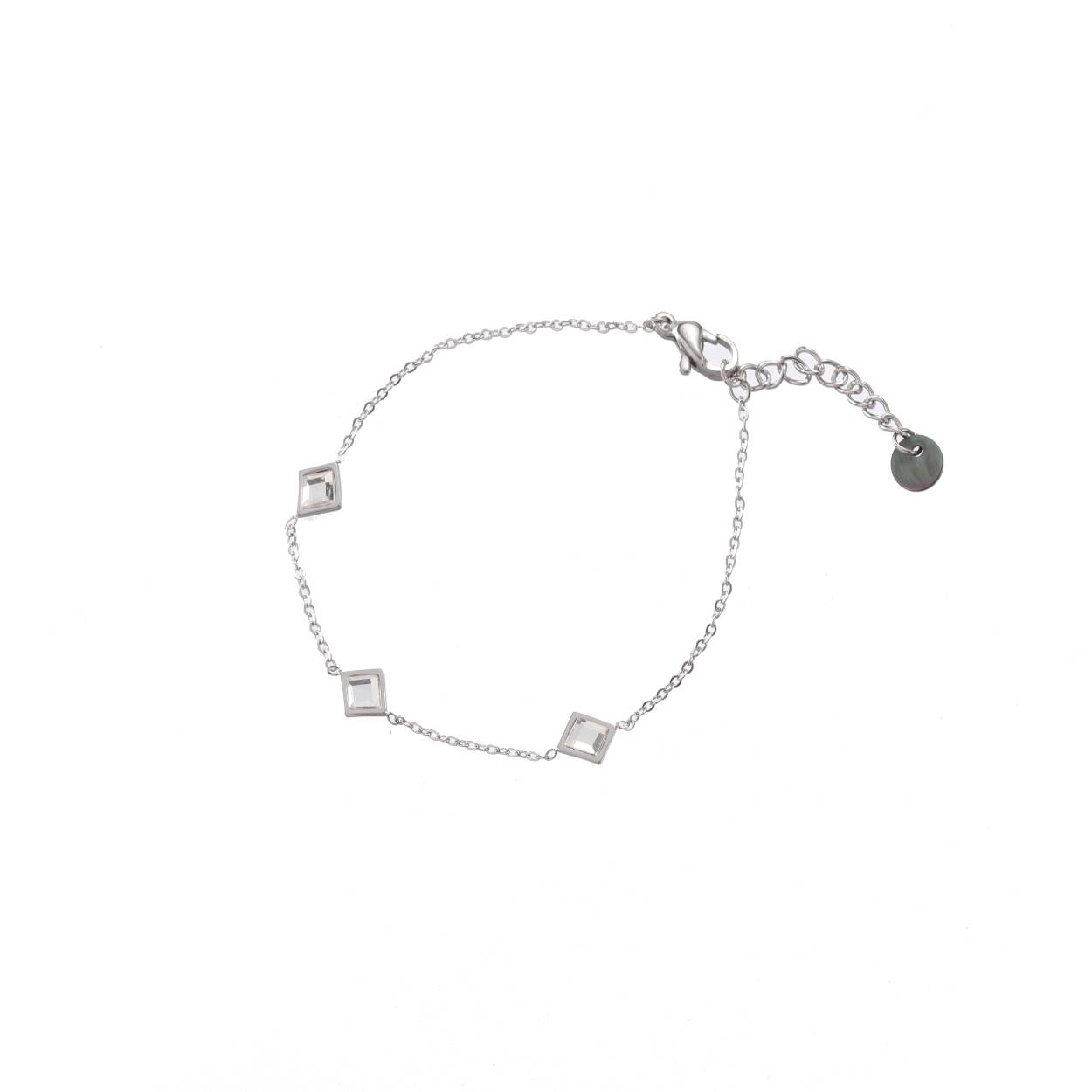  Van simpele subtiele kralenbandjes tot bredere statement stukken, we ontdekken steeds weer de nieuwste trends en passen deze toe in al onze designs.

De vele ontwerpen armbanden in onze collectie zijn goed met elkaar te combineren om een leuke armparty te creëren, maar ook met 1 armband maak je je outfit al compleet.

Waar onze bijoux armbanden vaak net wat stoerder zijn, vind je in onze stainless steel collectie (te herkennen aan de kraftbruine kaartjes) dunnere en fijnere armbandjes.