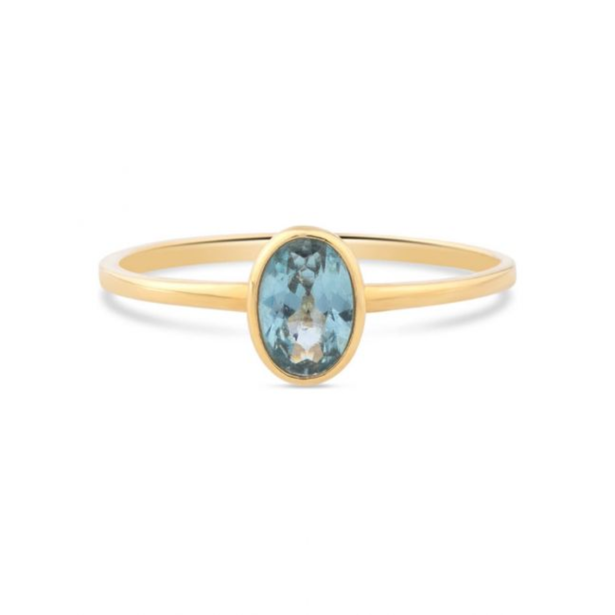 Dit is een ring van het merk Swing Jewels. De kleur van het sieraad is geelgoud. Dit sieraad bevat de edelsteen: zirconia. De kleur van deze edelsteen is: lichtblauw.