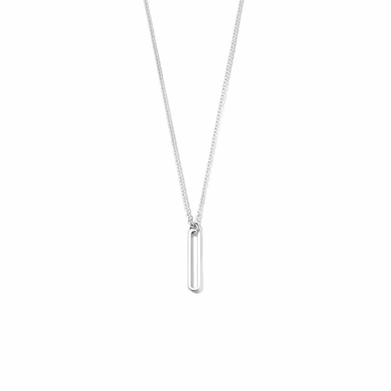 Gerhodineerd 925 zilveren collier met een ovale hanger. Het collier heeft een schakelbreedte van 1.5mm en een draaglengte van 42cm met een extensie van 3cm. Uitgevoerd met een karabijn sluiting.