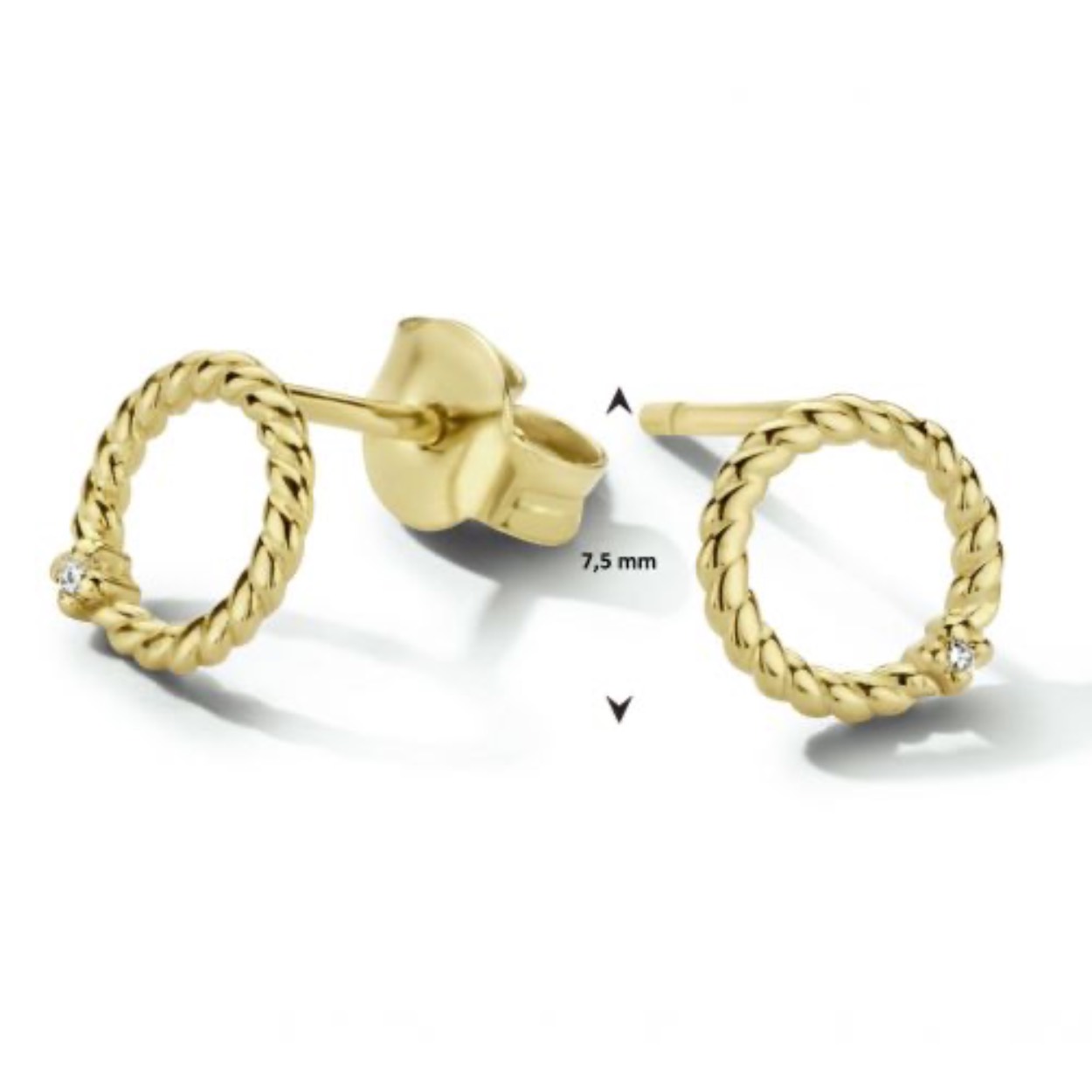 geelgd oorstekers met diamant