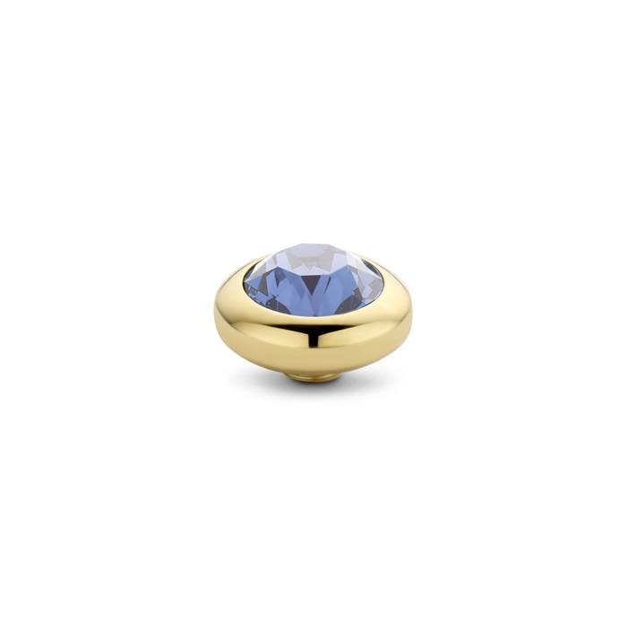 Het Melano Vivid Basic cz steentje is verkrijgbaar in drie formaten en in 23 trendy kleurtjes. De zetting is vervaardigd uit edelstaal en het steentje zelf uit Zirkonia of Swarovski® kristallen.
