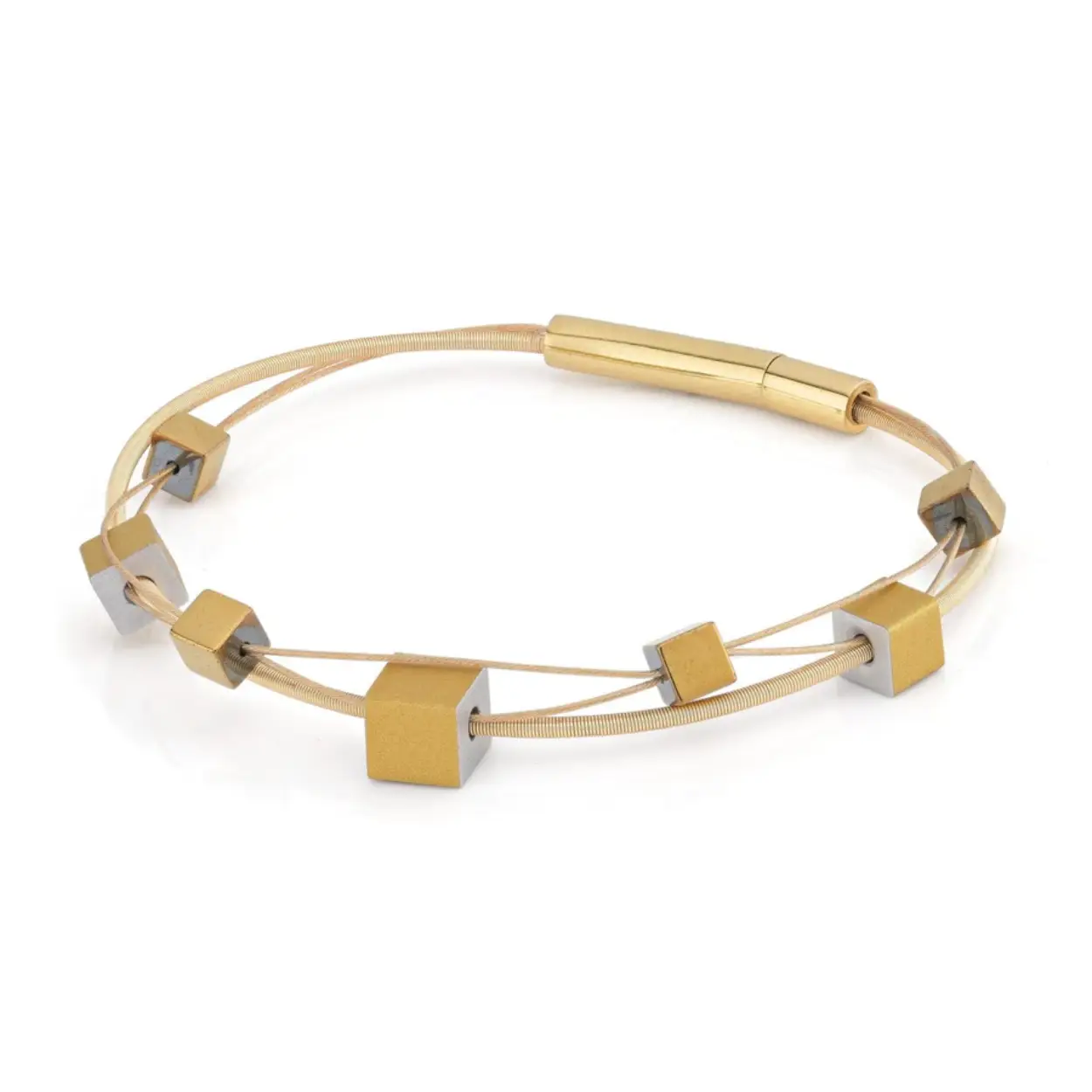 Armband met blokjes