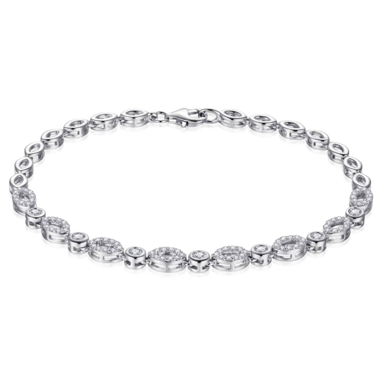 Mooie Zilveren armband met zirkonia's is beschikbaar in de maten: 18cm, 19cm, 20cm. 

Als u dit product wilt bestellen, kan u bij het afrekenen in het kopje opmerkingen de gewenste maat doorgeven. Bijvoorbeeld: maat 19cm.

Mooi te combineren met het collier N915.