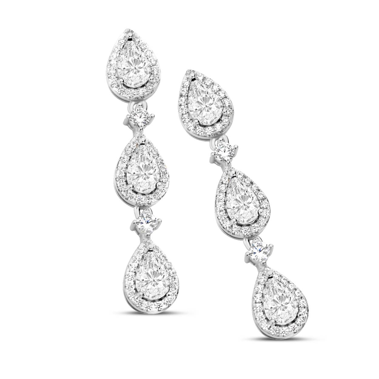 Zilveren oorhangers met zirkonium van het merk Silver Rose
Lengte: 31,6 mm
Bijhorende ring, armband en collier van deze set, ook verkrijgbaar
Ook verkrijgbaar in de goudkleurige versie 