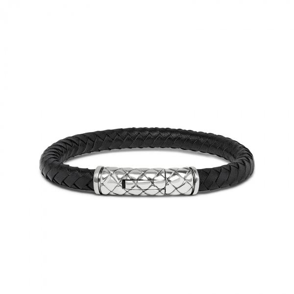 The SILK signature of superior craftsmanship is found in every handmade silver piece. These new crossline collection bracelets show the skilful mastery of our SILK craftsmen that followed the structure of the handwoven crossline collection bands onto the silver locks. Creating three stunning new SILK family members.
