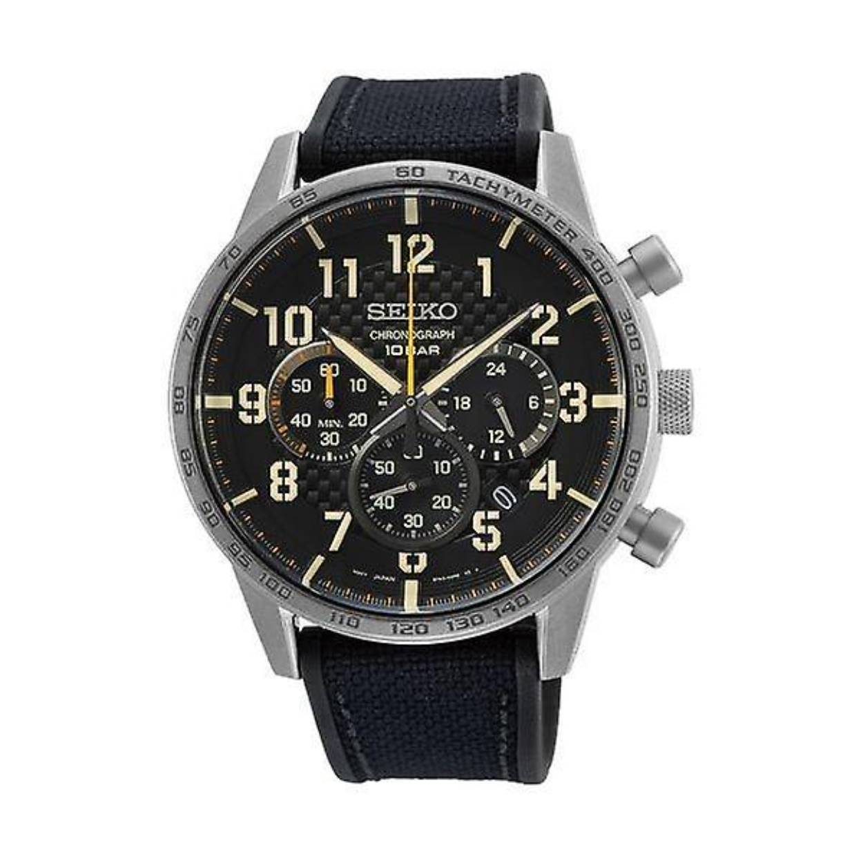 Dit Seiko horloge heeft een roestvrijstalen kast met een diameter van 45mm en is voorzien van een rubberen band. In de kast bevindt zich een kwaliteitsuurwerk en is afgewerkt met Hardlex Crystalglas.

Het horloge is 10ATM. Dit betekent dat het horloge geschikt is voor zwemmen. Verder wordt het horloge geleverd met 2 jaar wereldwijde garantie.