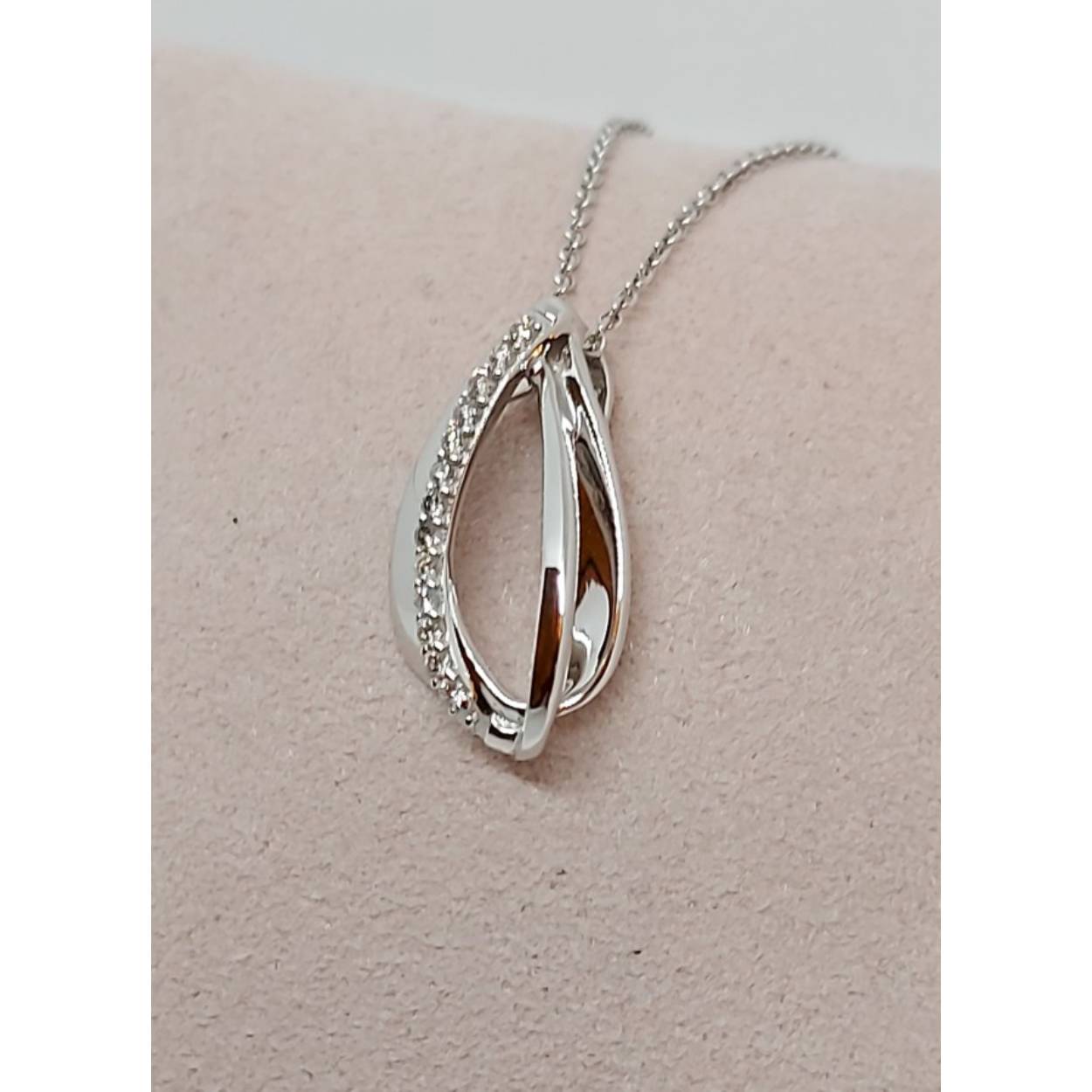 Wit gouden hanger 18KT