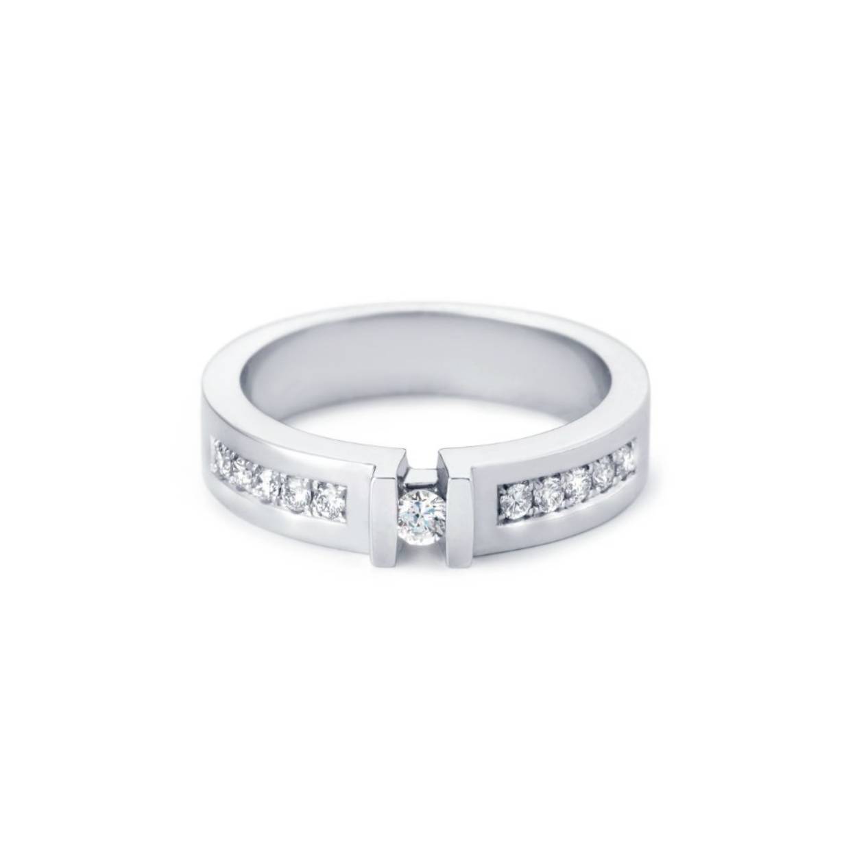 model Coco Riche  middensteen 0.07ct R/si zijstenen totaal 0.18ct  witgoud