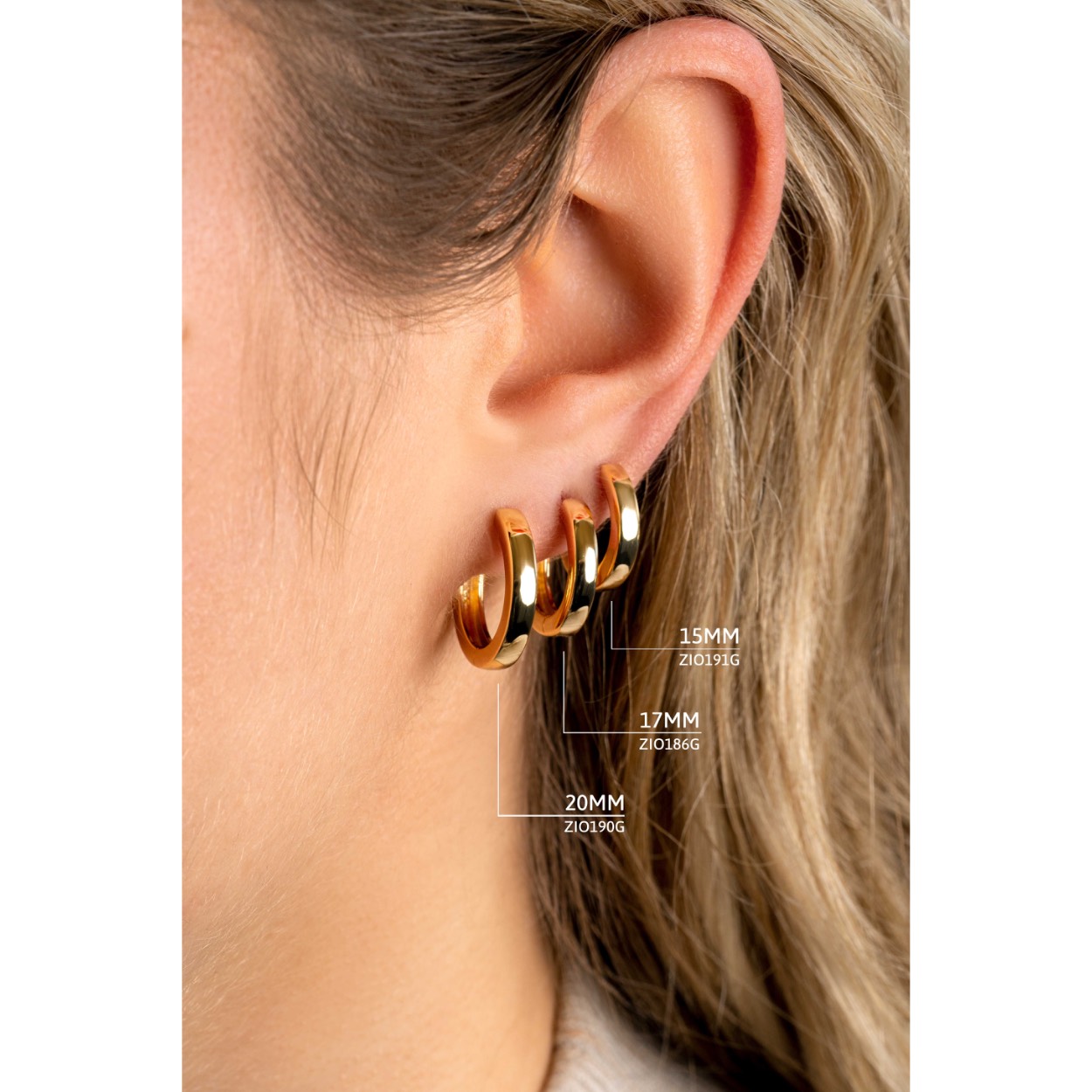 ZINZI zilveren geel vergulde oorringen met luxe scharniersluiting. De oorringen zijn 19mm x 3mm groot. geel vergulde sieraden zijn gemakkelijk te combineren met je andere zilveren sieraden. Deze oorringen zijn vervaardigd van eerste gehalte zilver (925).
In meerdere maten beschikbaar