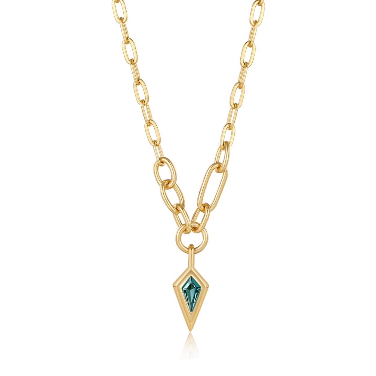 Kies dit seizoen voor een ketting die past bij elke look, van je LBD tot een stoere jeans! Deze ketting is opvallend afgewerkt met een prachtige groenblauwe zirkonia hanger. Het perfecte stuk om je sieradencollectie naar een hoger niveau te tillen!