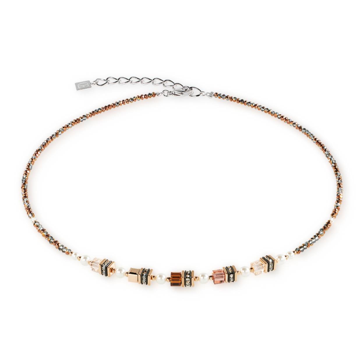Coeur de Lion collier met crystal,parelkralen en polaris. Door het verlengkettingtje is dit collier op verschillende lengtes te dragen. 