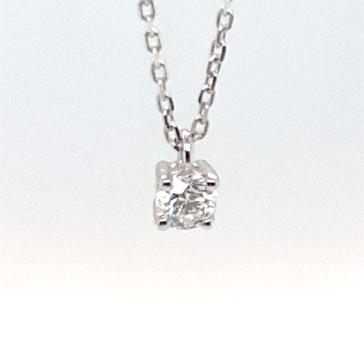 witgoud collier met hangertje met briljant 0.21ct H/si