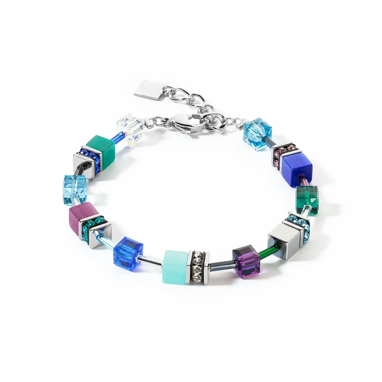 Coeur de Lion armband model 2838/30-608 turqoise purple.
Ook verkrijgbaar: een bijpassend collier en oorsieraden.

Op een staaldraad zijn verschillende elementen geregen van synthetisch effen-gekleurde tijgeroog, polaris gecombineerd met Swarovski-kristal, glas en strass met Swarovski stenen. Heel bijzonder! Wacht niet en verbreed je sieraden collectie met de toppers van Coeur de Lion!