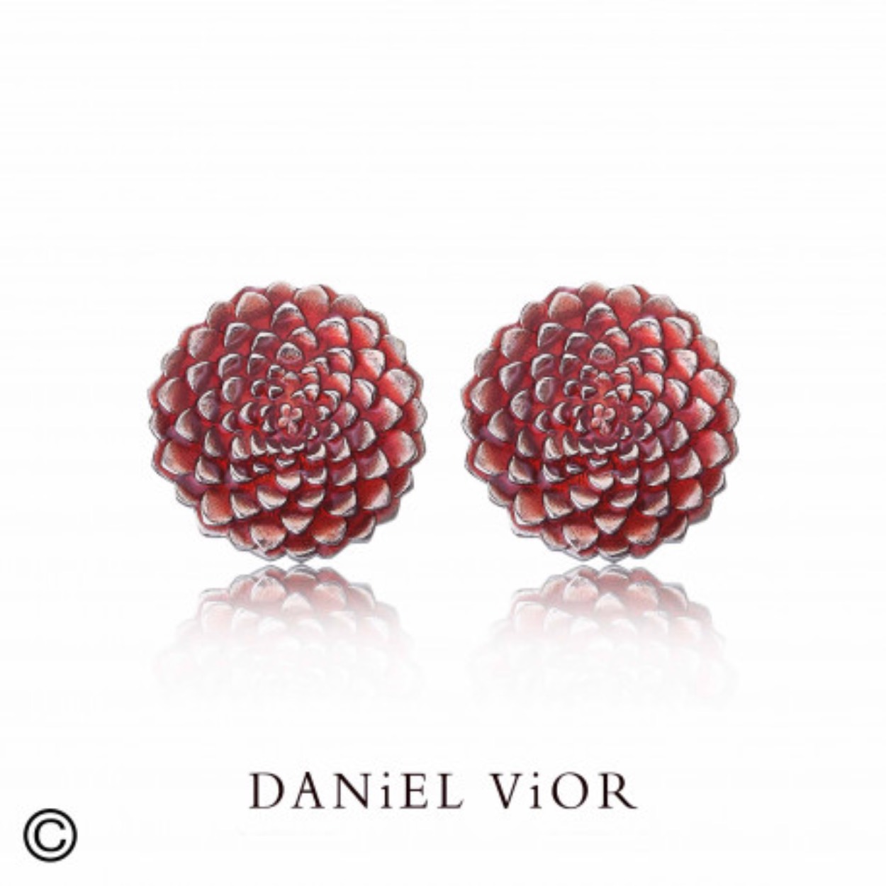 oorknop DALHIA van Daniel Vior van gerhodineerd zilver met rood emaille