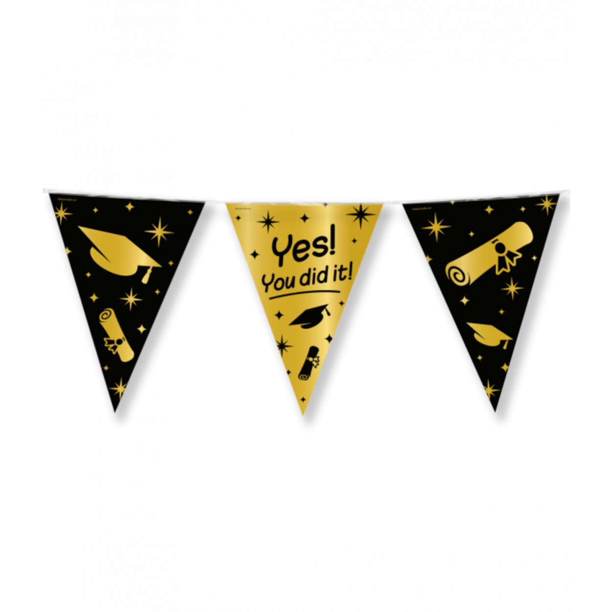 De Classy party flags You did it! zijn de ideale versiering op het feestje van iemand die geslaagd is. Door de kleur zwart goud en het 'classy' design vallen deze party vlaggen dan ook extra goed op! De aan beide kanten bedrukte vlaggetjes zijn gemaakt van folie, hebben een lengte van 10 meter.