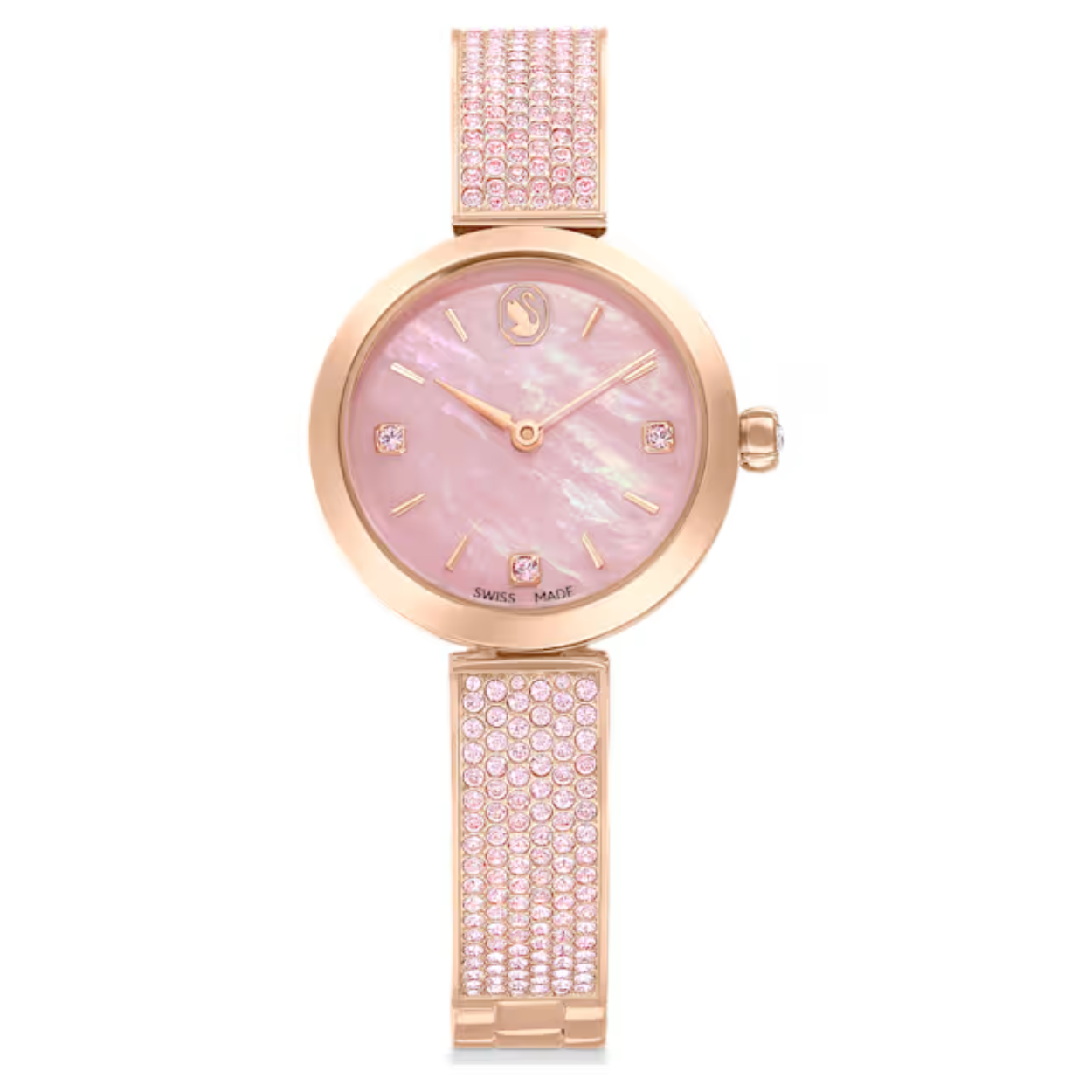 Dit prachtige Illumina-horloge heeft een romantische uitstraling. De edelstalen kast van 28 mm heeft een warme roségoudkleurige toplaag en in de kroon prijkt een kristal. Dit ontwerp draait om elegantie en eenvoud. De wijzerplaat gemaakt van roze parelmoer met roze kristallen op drie van de uuraanduidingen en een zwaanlogo ter hoogte van de 12. De verstelbare goudkleurige armband bezet met 210 roze kristallen maakt het af. Dit Swiss Made horloge is waterbestendig tot 50 meter en het perfecte cadeau voor een speciaal iemand of juist voor uzelf.