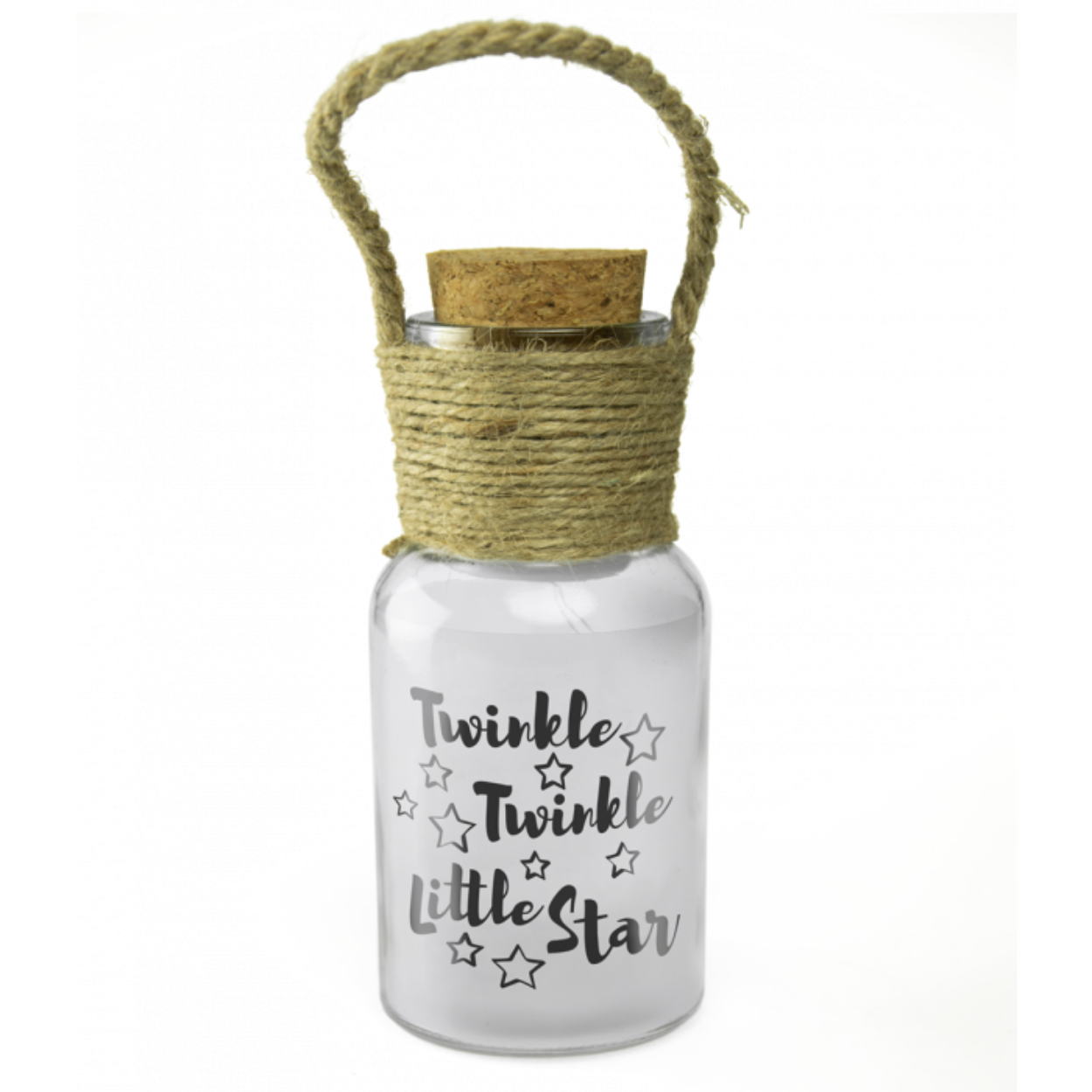 Deze prachtige star lights van Paper Dreams werken op een klein batterijtje en deze zijn ook al inbegrepen! Elke star light heeft een speciale boodschap die oplicht door middel van een ledlampje zodra je het product aanzet met de knop onder de dop. De big star lights zijn ongeveer 15 centimeter hoog met een diameter van 6,5 centimeter, terwijl de little star lights ongeveer 8,5 centimeter hoog zijn met een diameter van circa 5 centimeter.