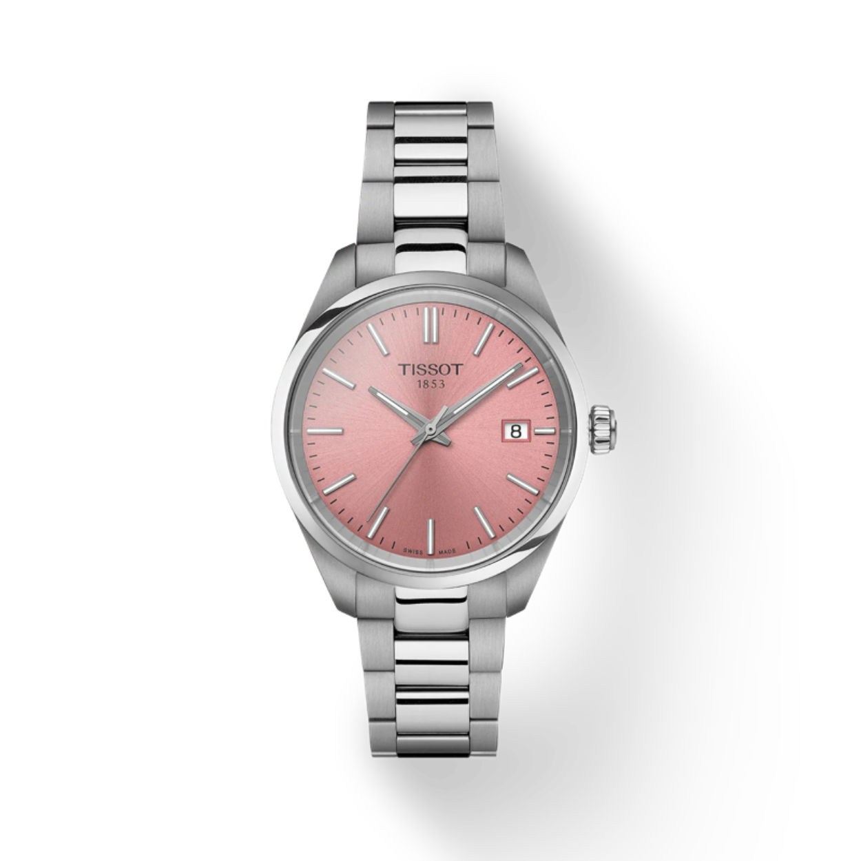 Het Tissot PR 100 horloge staat al sinds begin jaren 80 symbool voor precisie, robuustheid en waterbestendigheid tot een diepte van 10 bar (100 m). De hoogwaardige kast van 316L roestvrij staal kenmerkt zich door uitstekende corrosiebestendigheid en duurzaamheid. De taps toelopende kroon geeft het horloge een vleugje luxe. Met een Zwitsers quartz-uurwerk, een elegante roestvrijstalen band en een roze wijzerplaat straalt de 34 mm-versie van dit horloge chic en moderniteit uit. Een perfect accessoire voor wie stijl en betrouwbaarheid waardeert.