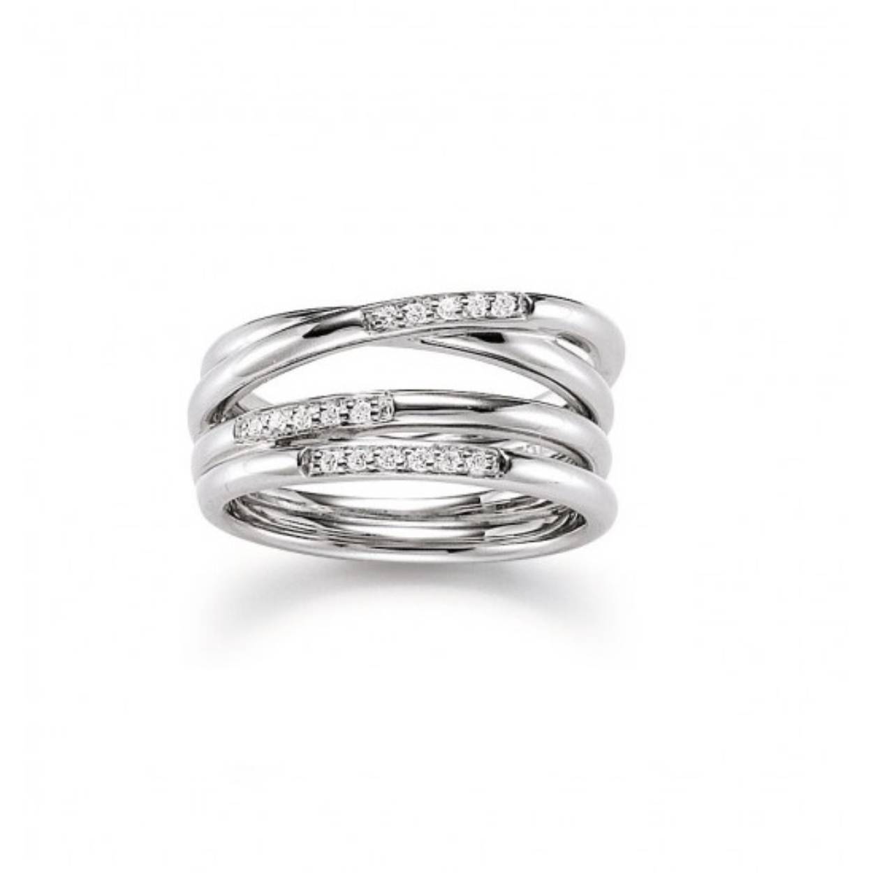 Deze prachtige zilveren ring van Viventy is bezet met zirkonia. De maat van de ring is 54.