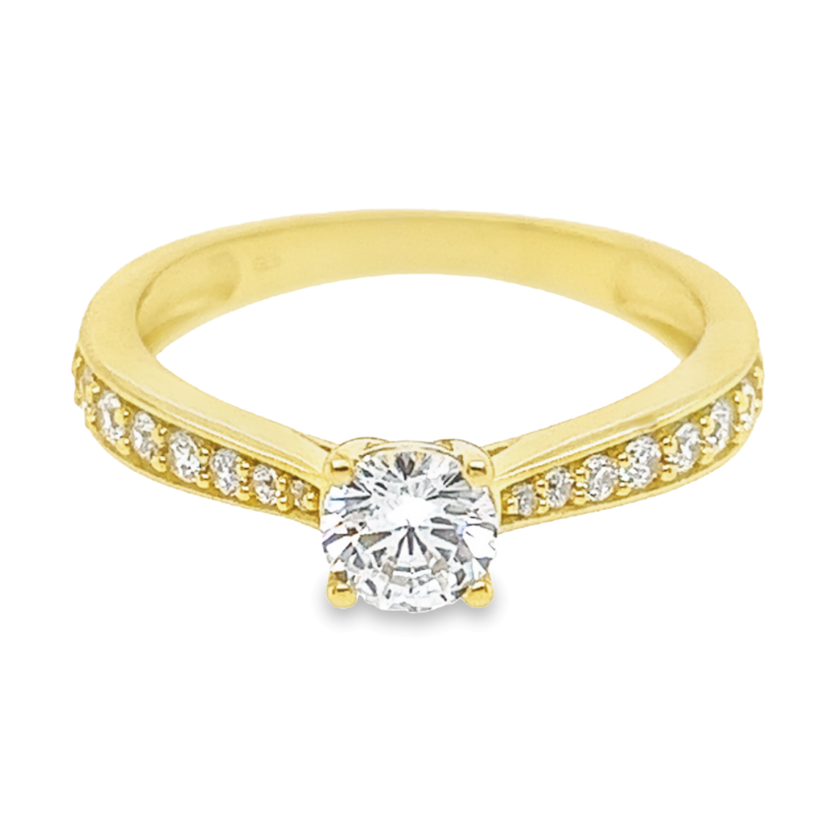 Deze gouden ring heeft een zeer stevig montuur. De briljant geslepen zirkonia steen is gezet tussen 4 zetpoten. Ook de rijen met kleinere zirkonia stenen zijn tussen 4 zetpoten gezet. De ring is erg mooi van formaat, de schittering is zeker aanwezig, maar niet overheersend. De kleine zirkonia steentjes verschillen van grootte.