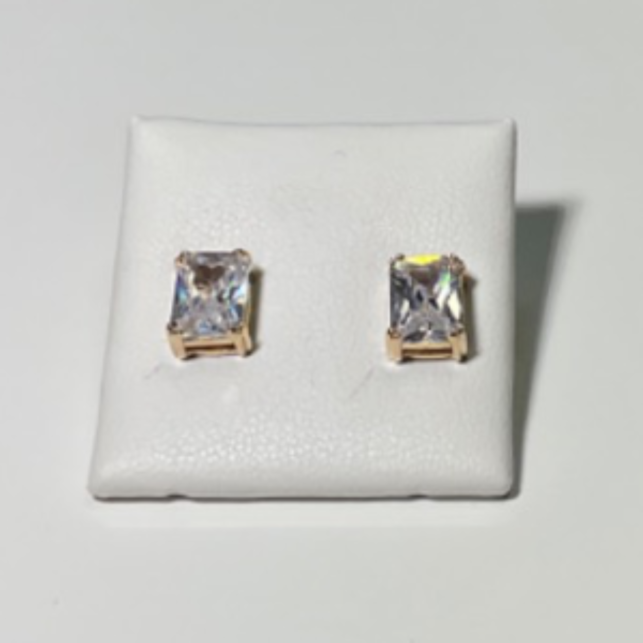 Gouden oorknoppen zirkonia 