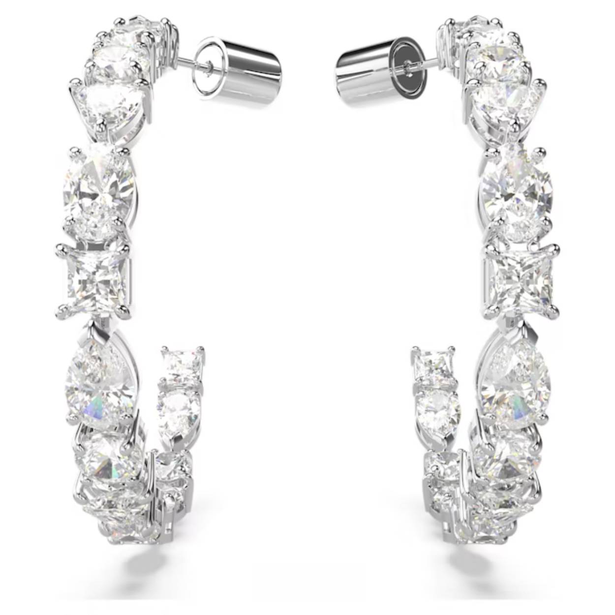 Een stijl waarmee u gegarandeerd opvalt. Deze prachtige Mesmera-oorbellen zijn gemaakt om de show te stelen en zijn voorzien van ringen met een rhodium toplaag, klauwzettingen en prachtige Swarovski Zirkonia met verschillende slijpvormen. Door de opvallende combinatie van stenen komt elk detail nog meer tot zijn recht. Geef deze oorstekers cadeau aan een dierbare die vaak voor elegante looks kiest.
Artikelnr.: 5672834
Collectie:  Mesmera
Kleur:  Wit
Formaat: 3.9 x 0.3 cm
Materiaal:  Rodium-verguld, Zirkonia
Gewicht (individueel product):  4.6 g