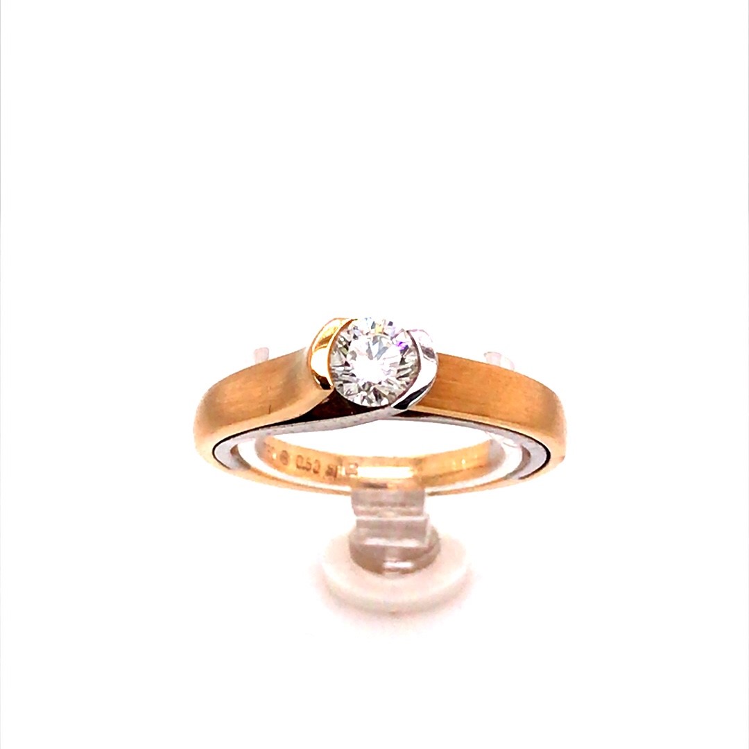 Rivoir 18krt rose/witgoud 0.50ct SI/W