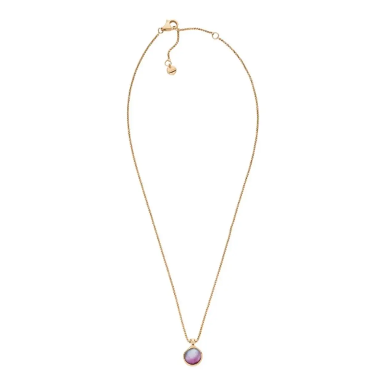 Deze ketting is een stijlvol sieraad dat gemaakt is van roestvrij staal. De ketting heeft een lengte van 40-45 centimeter. Niet alleen is deze ketting perfect te combineren met jouw favoriete sieraden, maar ook met leuke andere items in de Skagen collectie.
