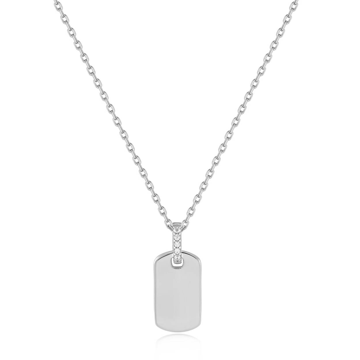 Omarm de hardwaretrend van dit seizoen met deze unieke ketting met hanger. Het draait allemaal om de statement hanger met prachtige zirkonia’s. Perfect voor een beetje alledaagse glamour!