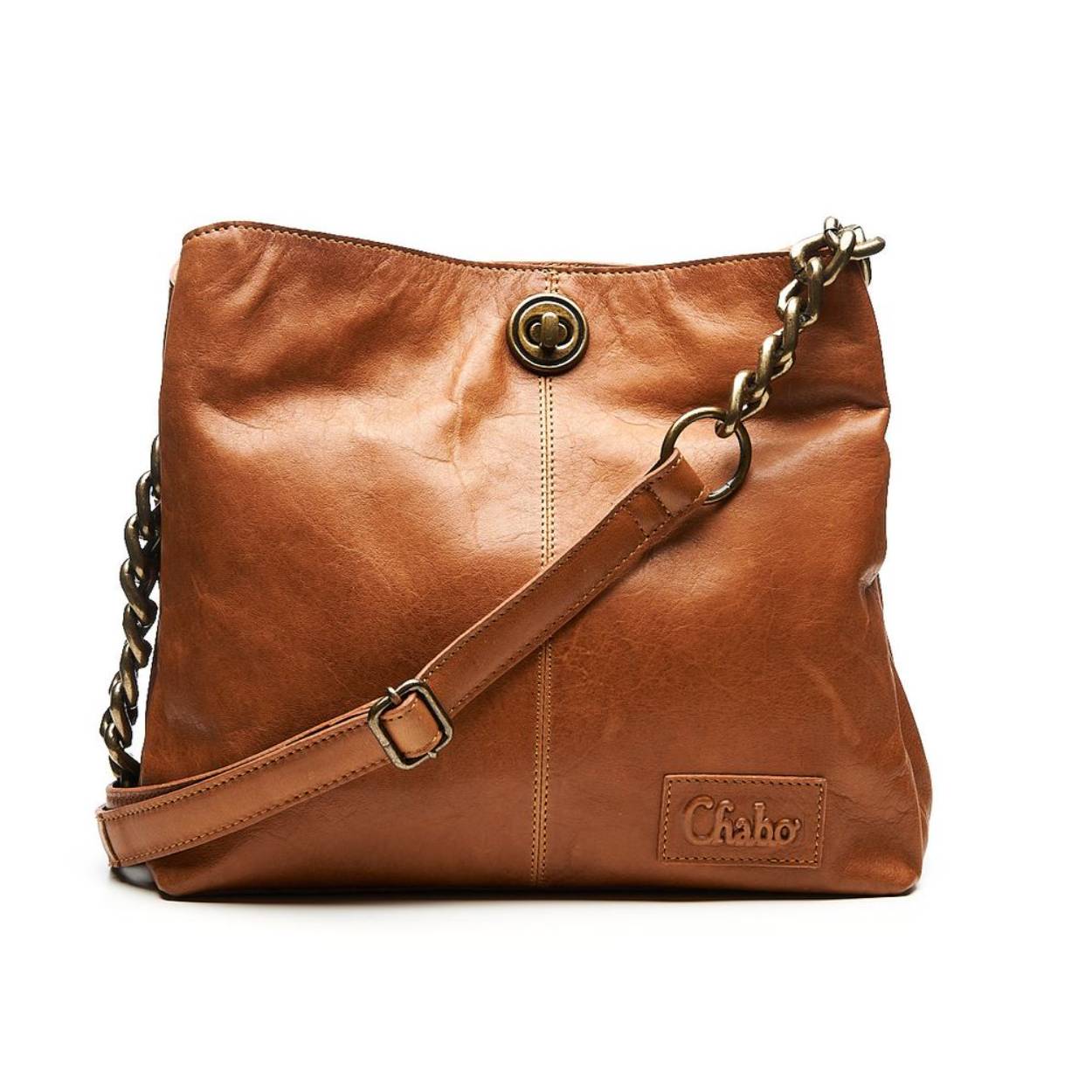 Op zoek naar een stijlvolle, opvallende schoudertas met antique brass schakels als hengsel? Dan is de Chain Small schoudertas helemaal perfect!

Door de verstelbare schouderband met antique brass schakels en draaisluiting is deze schoudertas met hengsel een echte eye-catcher.

De schoudertas met ketting bestaat uit drie hoofdvakken, waarvan de middelste afsluitbaar is. Het achterste vak heeft een zijvak met rits en het voorste vak heeft een insteekvak voor je telefoon.

Onze Chain Small is onderdeel van de &ldquo;firm ox bags&rdquo; serie. Deze schoudertassen kenmerken zich door volnerf: dit is een stevig en tegelijkertijd soepel leer. Onze schoudertassen worden met zorg op een plantaardige manier gelooid en gekleurd, zonder het gebruik van schadelijke stoffen.

SIZE: 25 x 24 x 8 cm