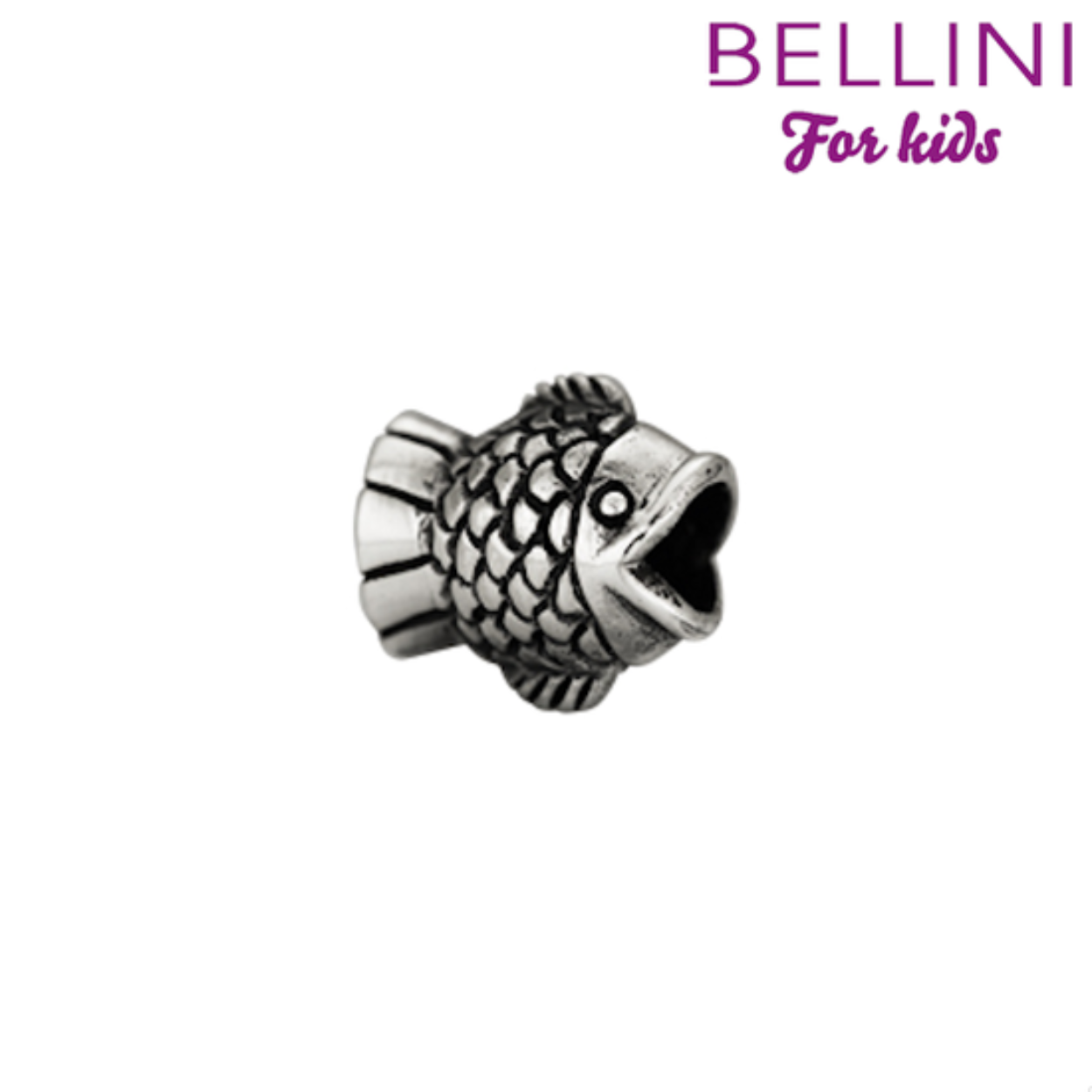 Voor de jonge dames heeft Bellini een ruime collectie kleine zilveren bedels (925). Stel je eigen bedelarmband samen en kies je favoriete bedels zoals je favoriete huisdier, hobby, fantasie bedel of misschien wel je eigen naam? Met een stopper houd je de Bellini bedels mooi op hun plaats. De bedels zijn allemaal gemaakt van echt zilver en afgewerkt met kleurrijk emaille of een schitterende zirkonia.

Met de zilveren bedelarmbanden van Bellini kies je zelf welke bedels er op jouw armband komen. Bellini heeft de leukste collectie zilveren (925) dieren bedels voor kinderen. Geef je hond of kat ook een plaats op jouw armband, of kies je voor het paard of de dolfijnen als jouw lievelingsdier? Van huisdier tot de boerderij of dierentuin, jouw favoriete dieren bedel staat er vast tussen!

Bellini 562.440
Zilveren Bellini bedel vis