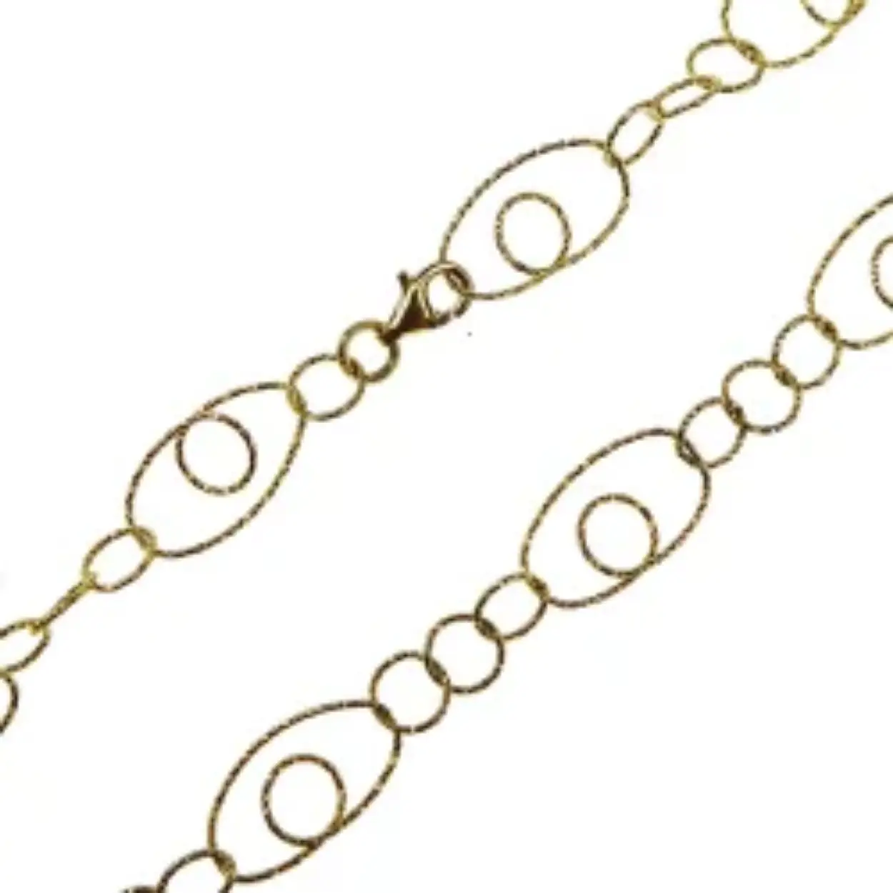 Spannende en compleet andere ketting - die tegelijkertijd gefacetteerd is zodat hij schittert in het licht - verguld Sterling zilver.
