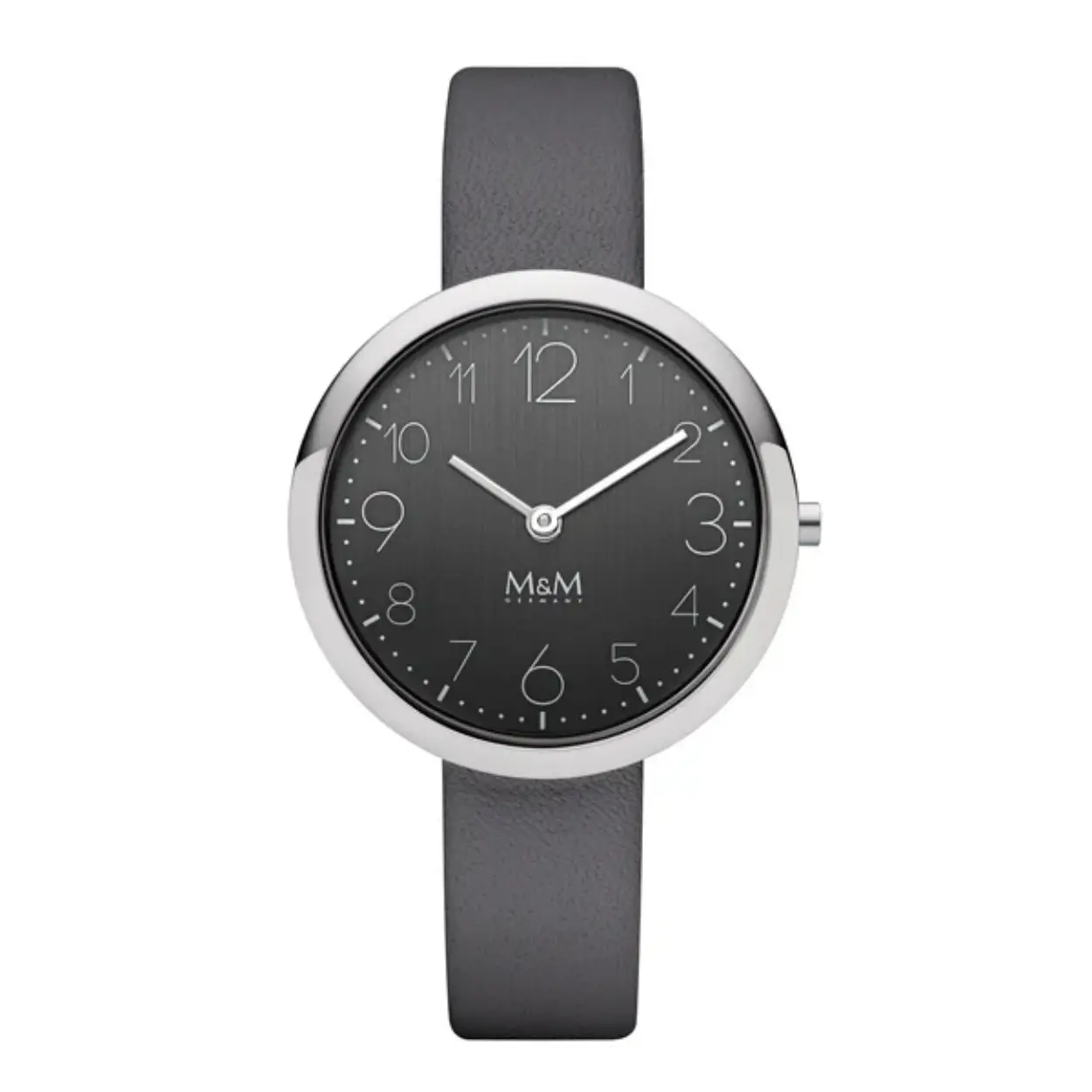 Armbanduhr für Damen von M&M Germany
Die CIRCLE LINE | 846 von M&M Germany ist edles Understatement. Ihre Form: Nichts weiter als ein Kreis. Und doch unwiderstehlich anziehend. Das minimalistisch, geometrische Profil des Edelstahlgehäuses verleiht der Damenuhr CIRCLE LINE ihre sportlich-elegante Gelassenheit.