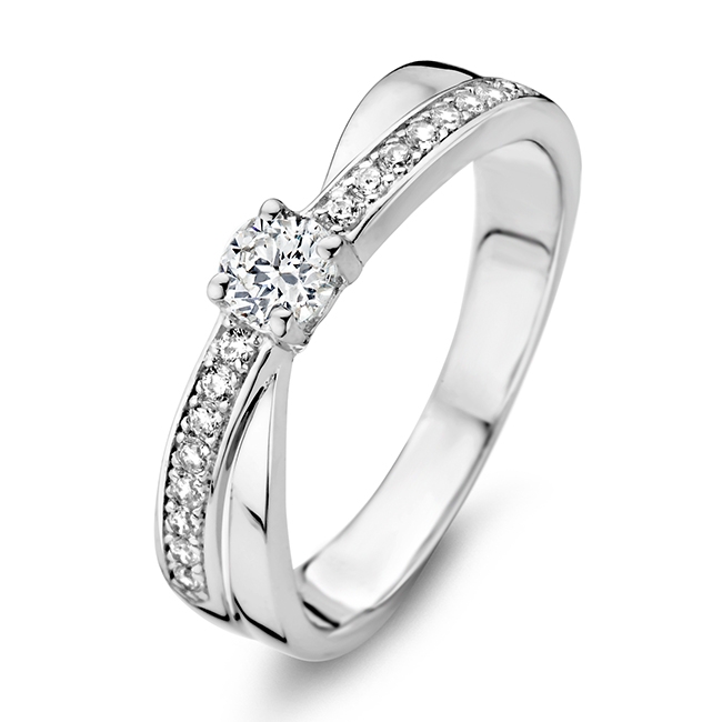 zilveren ring met zirkonia