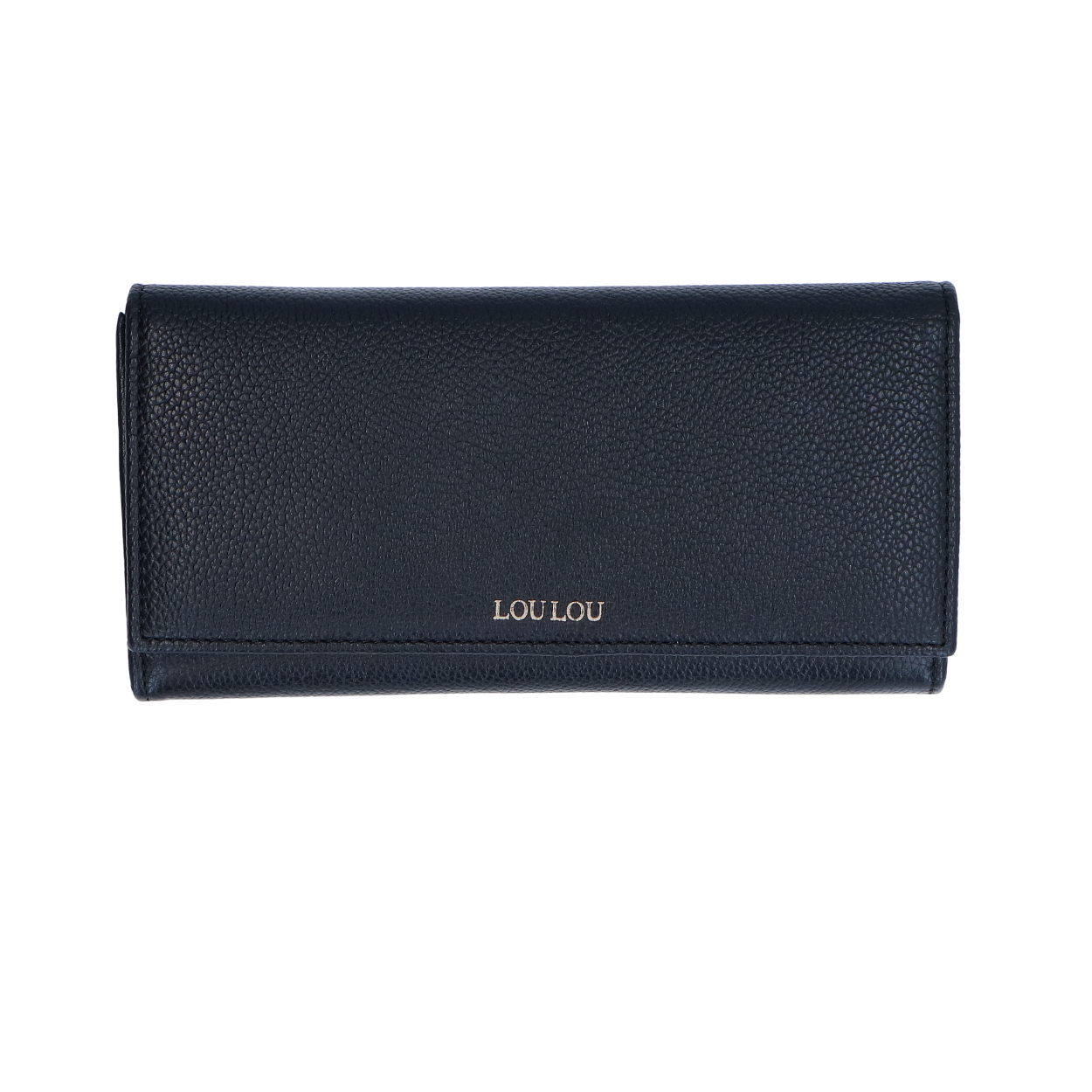 Deze slanke RFID-portemonnee van LouLou Essentiels heeft een extra rits vak op de voorkant voor je smartphone (tot maat 8,5 cm tot 15,5 cm). In het hoofdvak zitten 12 vakken voor pasjes. Naast de twee ruime vakken ook twee steekvakjes voor bonnen en een rits vakje voor muntgeld. Aan de achterkant een steekvakje voor bonnen. Dankzij de speciale RFID-blokkering is je portemonnee anti skim proof. Hoef je daar ook niet meer over na te denken.

Licht Gouden details
RFID-bescherming
Twaalf vakken voor pasjes
Rits vak voor muntgeld aan de binnenkant
Steek vak voor muntgeld aan de buitenkant
Doorzichtig steek vak voor briefgeld
Twee fotovakjes
Telefoon vak aan voorzijde (voor een telefoon tot formaat 15 bij 7,5 cm)
Afneembare leren polsbandje
LouLou Bedeltjes
Make up spiegeltje
Afmetingen 19 x 4 x 11 cm
Gewicht 250 gram
LWG gelooid leder
Al het leer dat LouLou gebruikt komt van looierijen die aangesloten zijn bij LWG (Leather Working Group) en is een bijproduct van de voedselindustrie. Het leer wordt op een innovatieve manier gelooid waardoor het vuil wat hierbij vrij kan komen wordt omgezet van liquide tot een vaste vorm. Hiermee wordt voorkomen dat het restafval de grond in sijpelt, waardoor bodemvervuiling plaatsvindt.

Behandel tip! Bescherm en verzorg het accessoire voor het eerste gebruik altijd met een generiek beschermende en verzorgende spray zoals de Pretty Protector spray van LouLou. Herhaal dit iedere drie maanden (of vaker), zo blijft je investering in topconditie.

Nappa Royale is  (what’s in a name) een royale nappa mat een goede pigmentatie laag. Accessoires in deze leersoort vallen soepel en hebben nauwelijks verzorging nodig.
